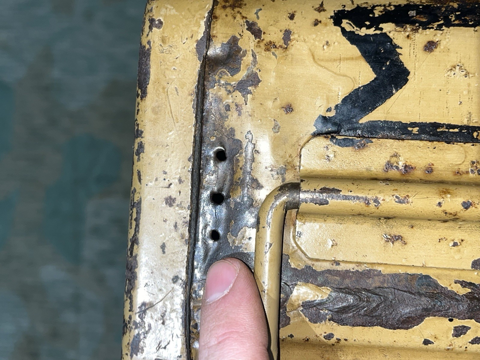 Original WW2 German Kart L.F.H. 18 Howitzer Munitions Container Ordnance Tan Painted Dunkelgelb - Image 12