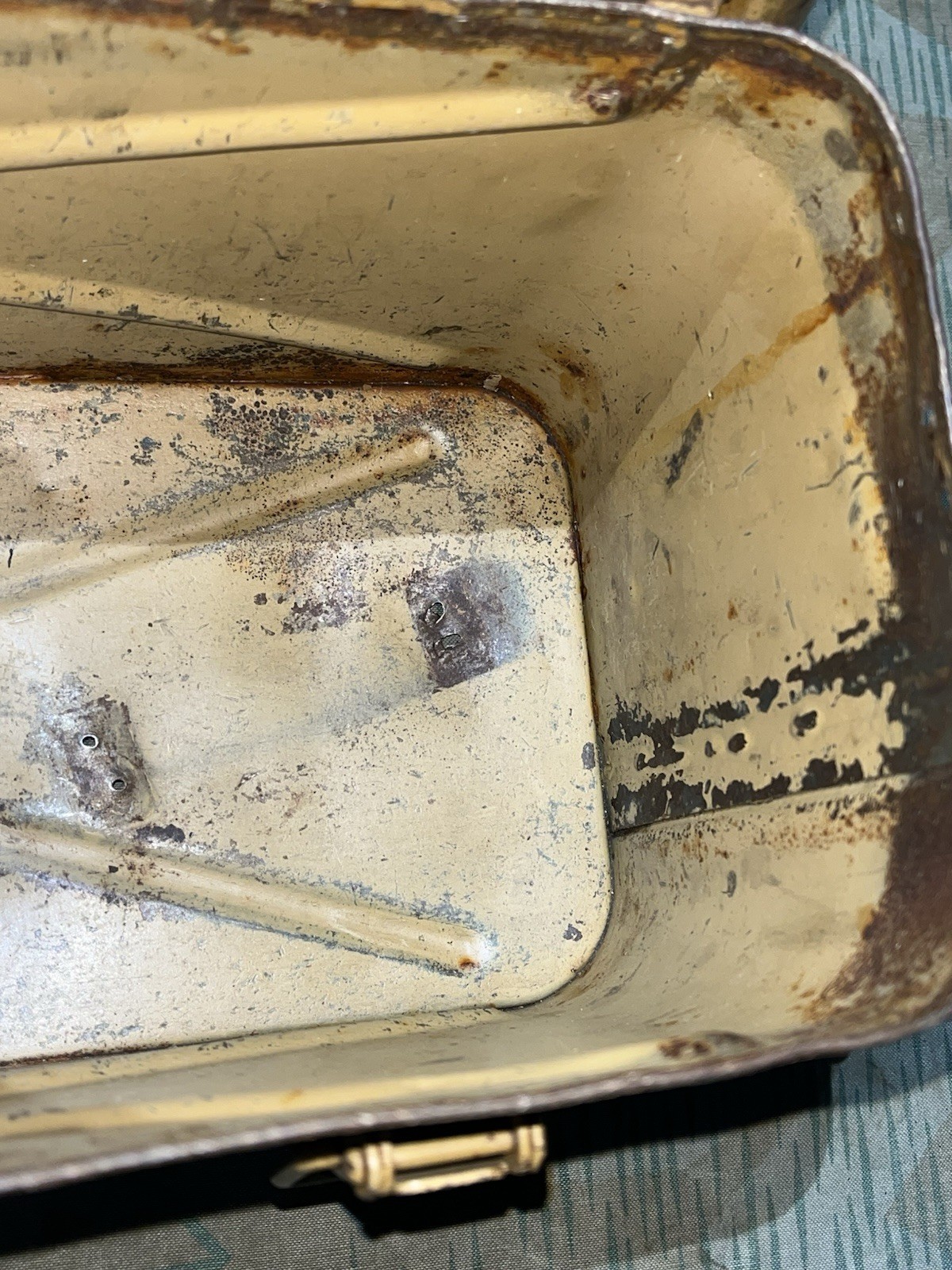 Original WW2 German Kart L.F.H. 18 Howitzer Munitions Container Ordnance Tan Painted Dunkelgelb - Image 18