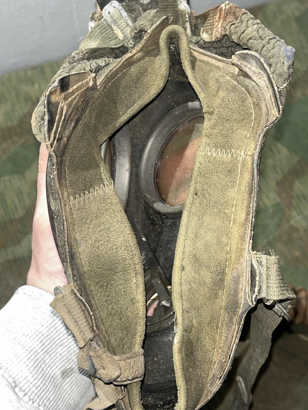 Original WW2 German Luftwaffe Bomber Pilot Oxygen Mask Marked BYD 1942 Draeger - Image 9