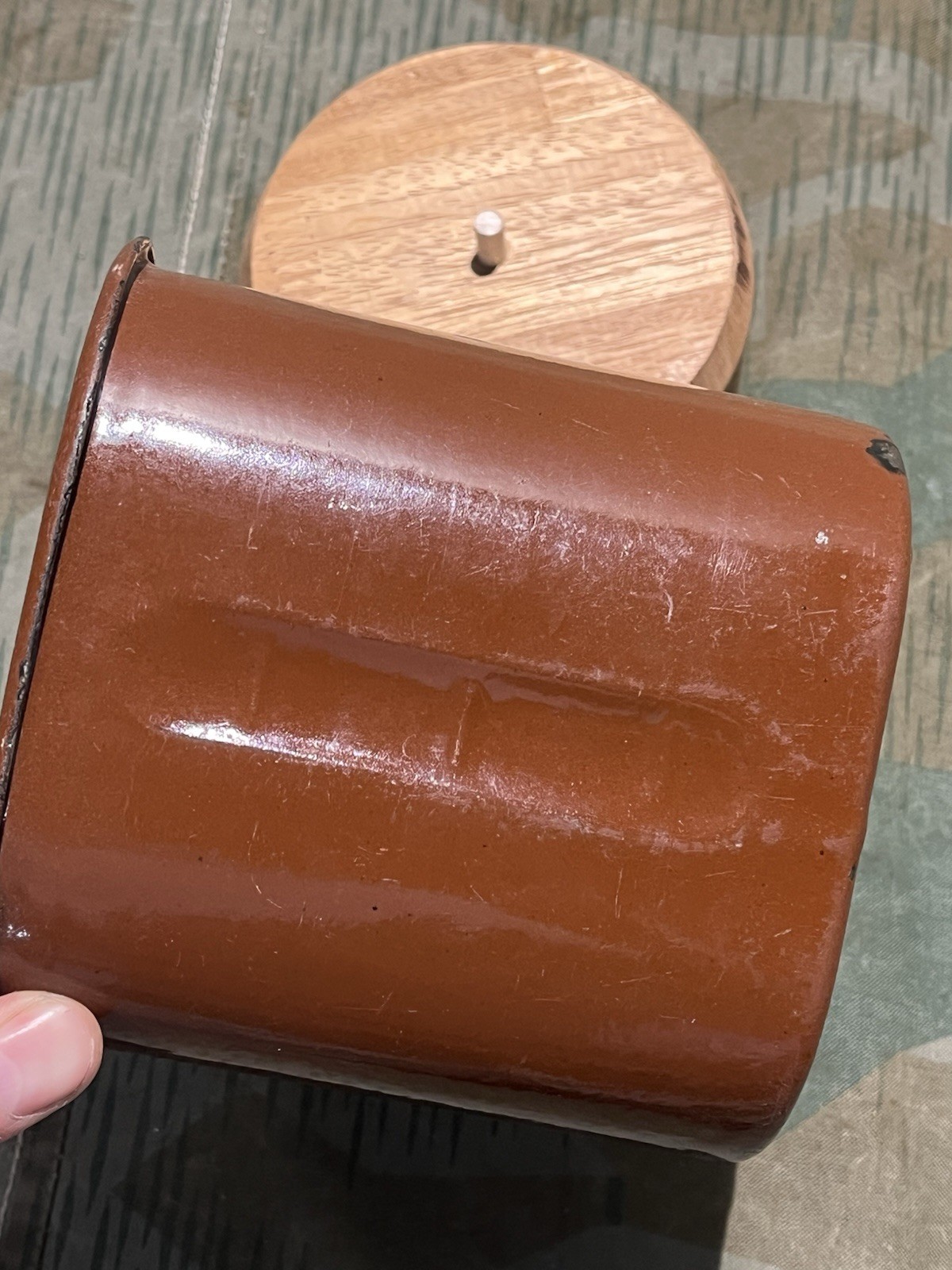 Original WW2 German Fuerhand Enamel Fuel Tin for Kubelwagen - Image 17