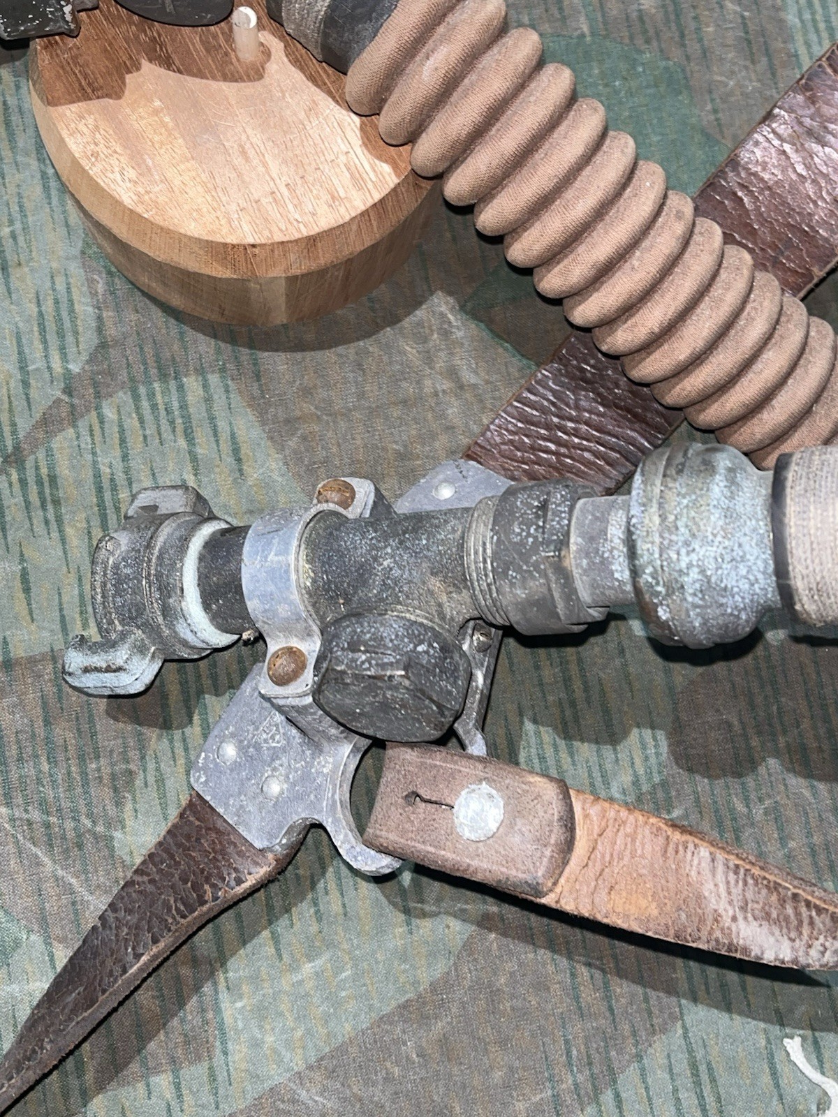 Original WW2 German Luftwaffe Bomber Pilot Oxygen Mask Marked BYD 1942 Draeger - Image 20