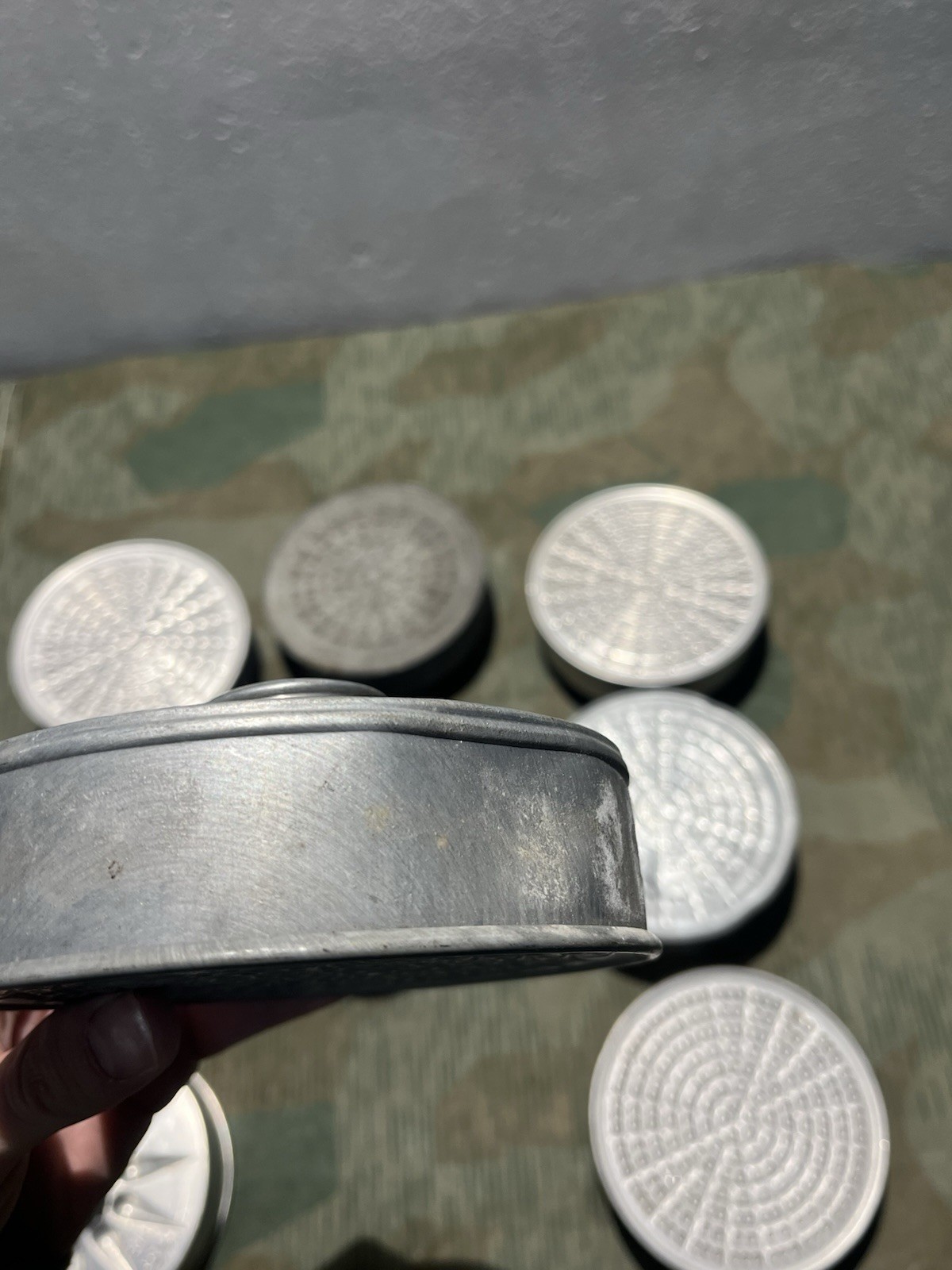 Original WW2 German Civil Gas Mask Filter Waffen Marked VM40 / VM37 / Gm30 / Gm38 - Image 17