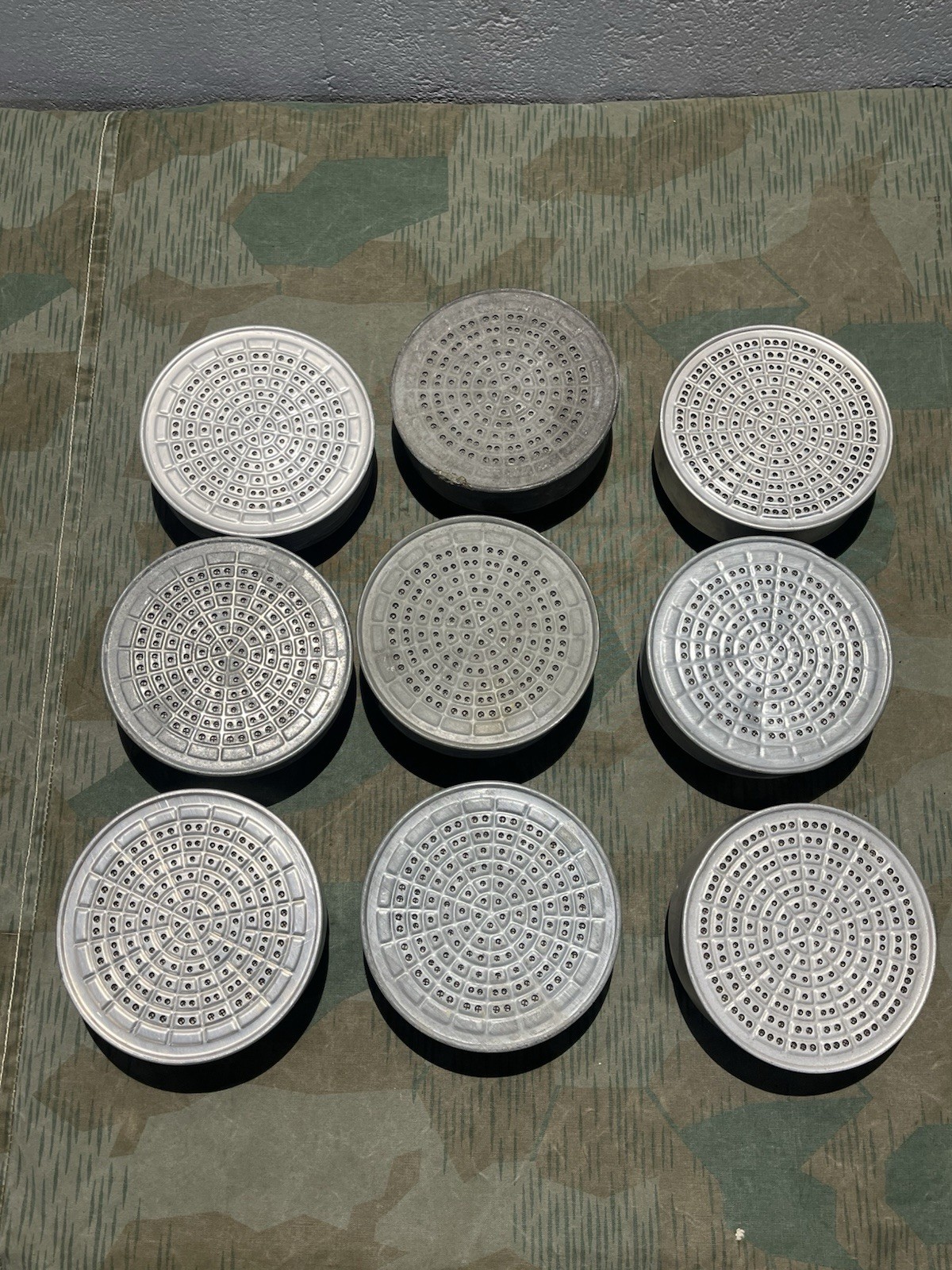 Original WW2 German Civil Gas Mask Filter Waffen Marked VM40 / VM37 / Gm30 / Gm38 - Image 18