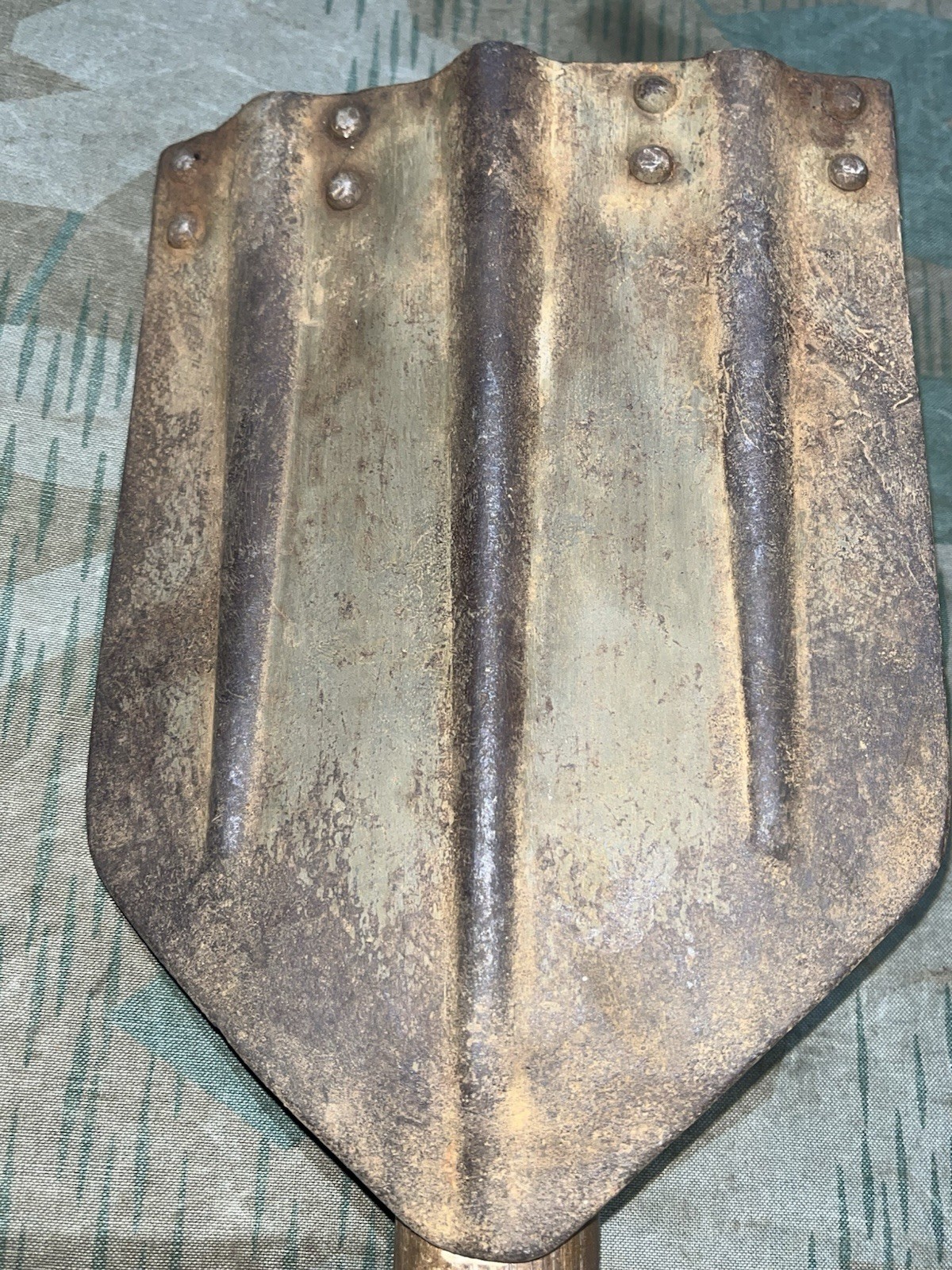 Original WW2 German Uniform Folding Shovel / Entrenching Tool - Image 13