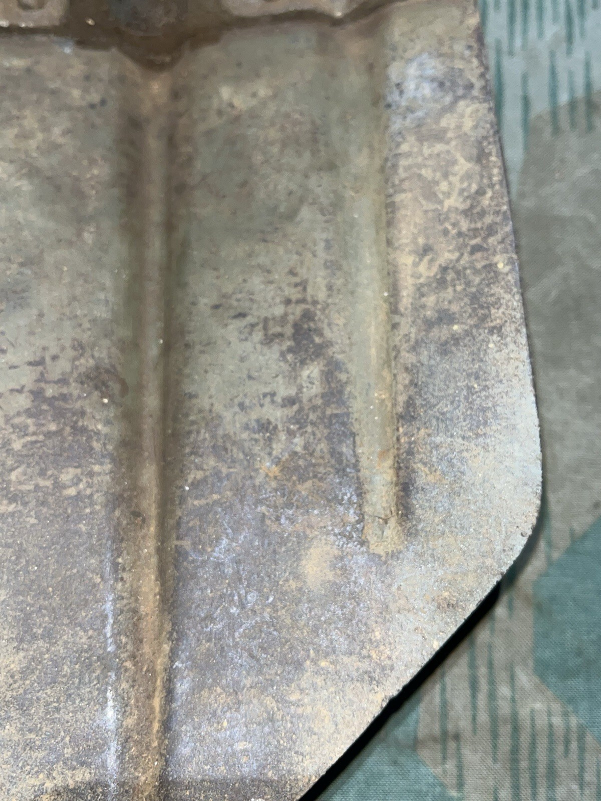 Original WW2 German Uniform Folding Shovel / Entrenching Tool - Image 24