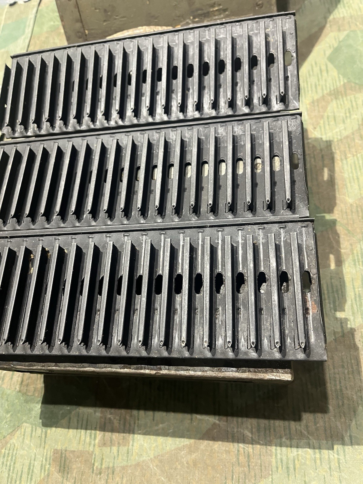Original WW2 German / 2x Italian Breda M37 Ammo Cans Boxes Crates w/ Feed Trays - Image 5