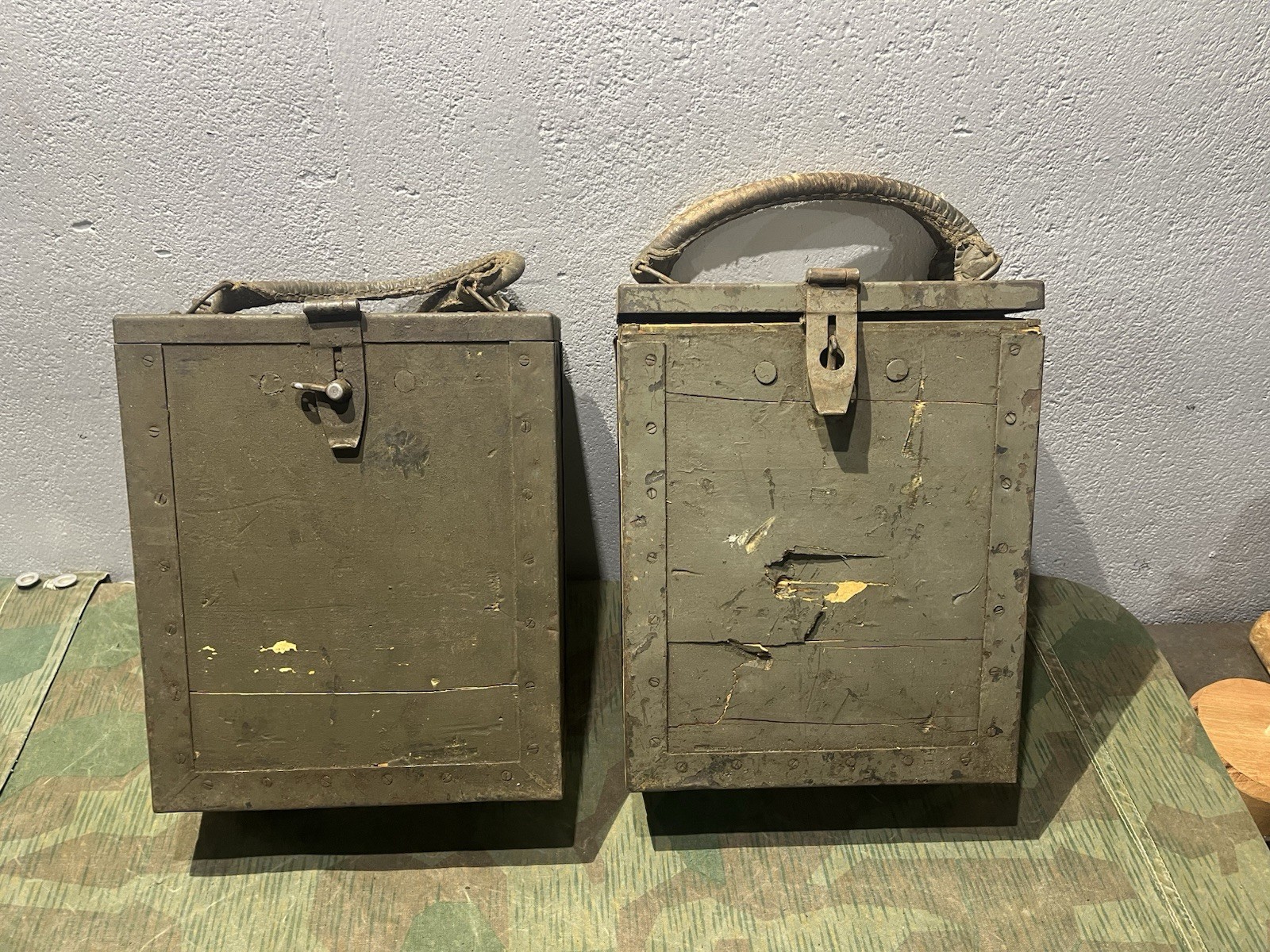 Original WW2 German / 2x Italian Breda M37 Ammo Cans Boxes Crates w/ Feed Trays - Image 8