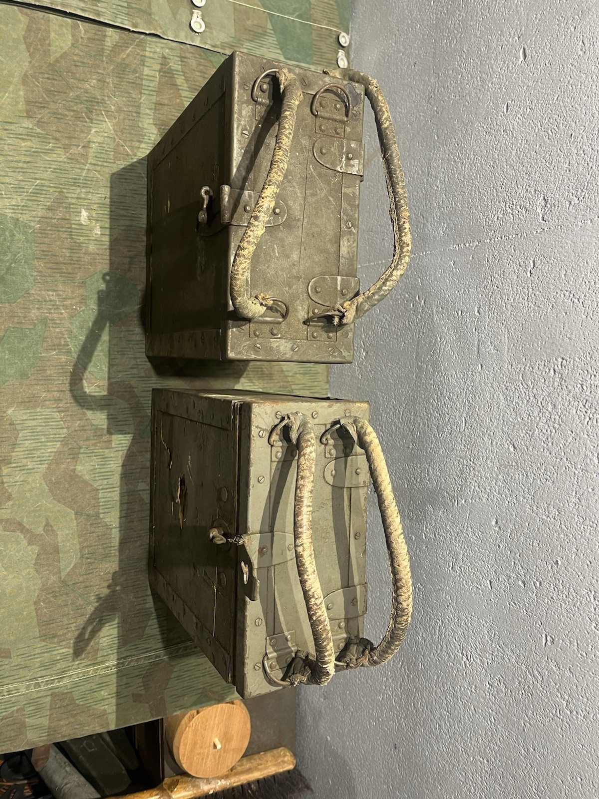 Original WW2 German / 2x Italian Breda M37 Ammo Cans Boxes Crates w/ Feed Trays - Image 13