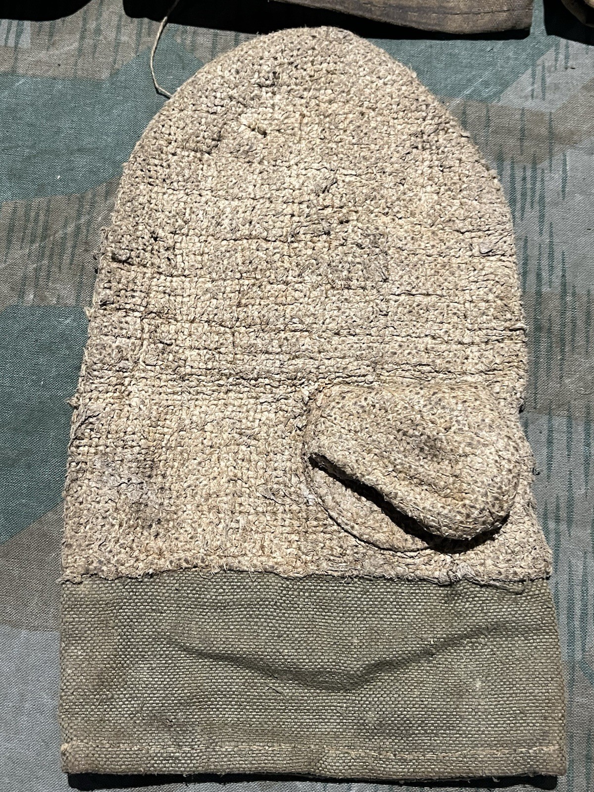 Post WW2 Yugo Mg34 Mg42 Mg53 Hot Barrel Glove (1x Only) - Image 9