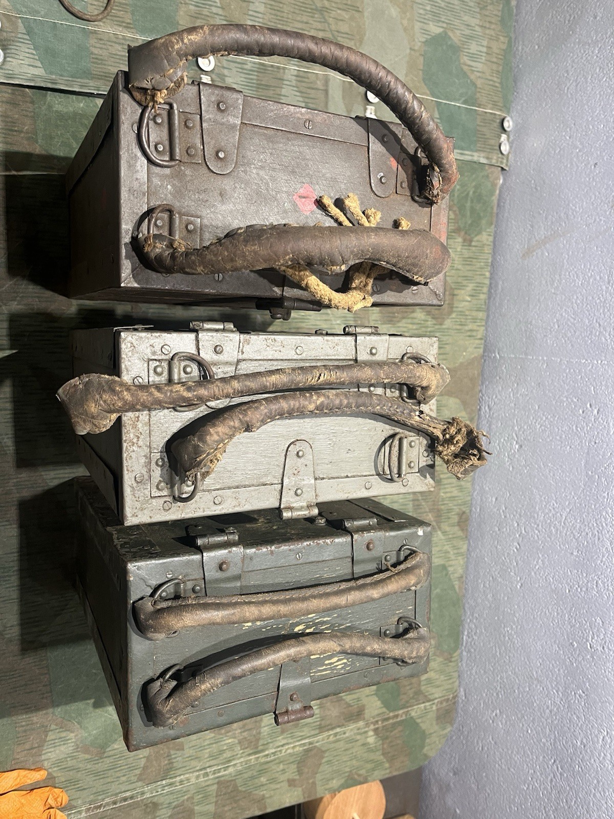 Original WW2 German / 3x Italian Breda M37 Ammo Cans Boxes Crates w/ Feed Trays - Image 8