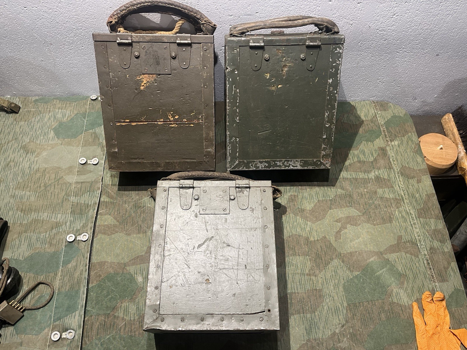 Original WW2 German / 3x Italian Breda M37 Ammo Cans Boxes Crates w/ Feed Trays - Image 13