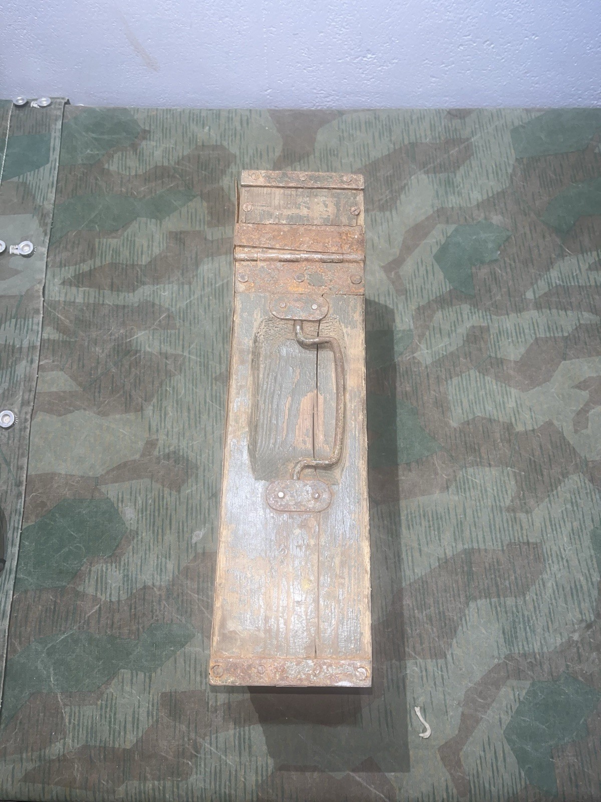 Original WW1 / WW2 German Mg08/15 Maxim Wood Ammo Can - Image 2