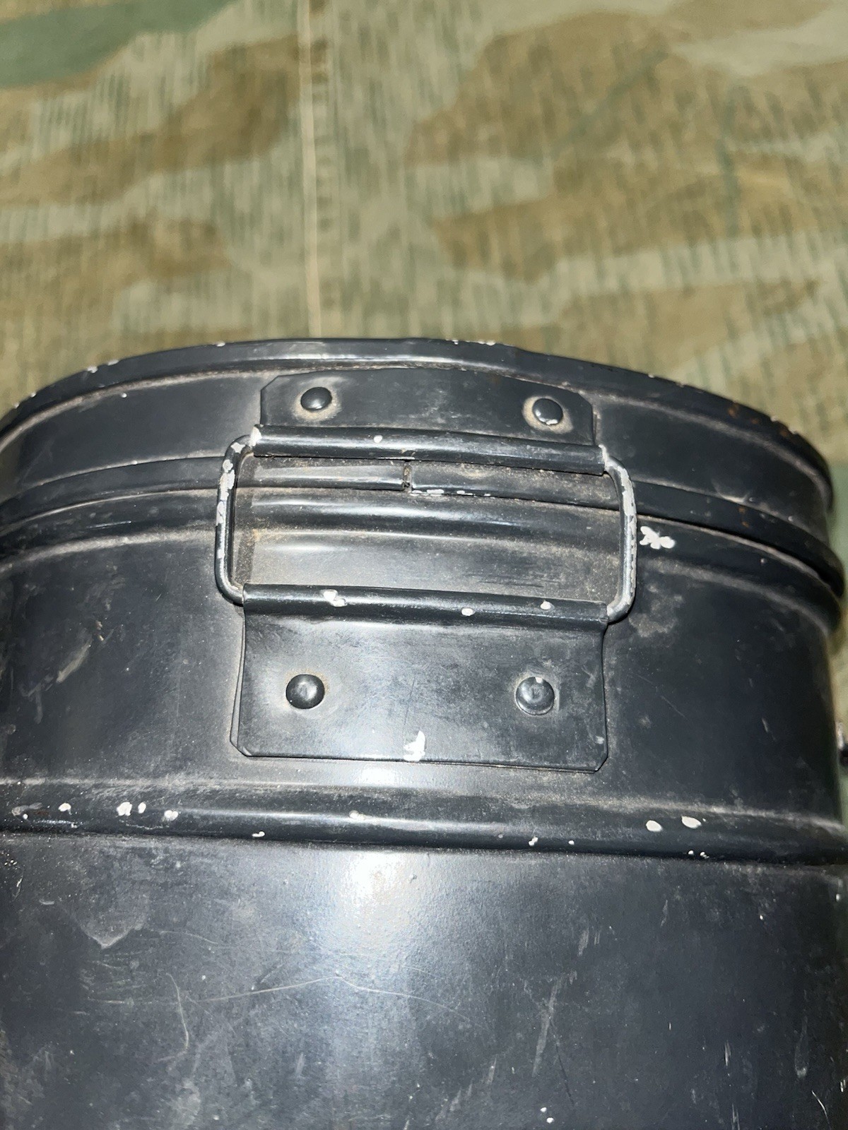 Post WWII German Draeger Feuerwehrgeräte Gas Mask Canister - Image 5