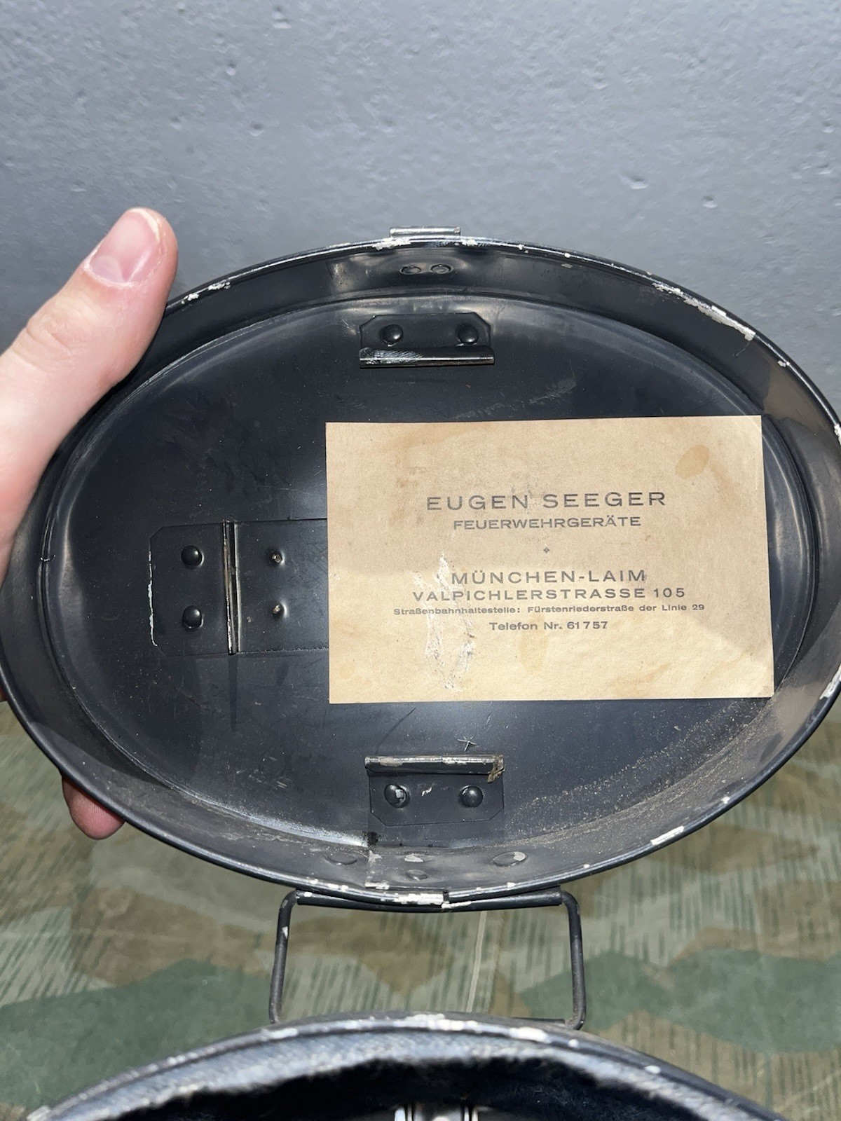 Post WWII German Draeger Feuerwehrgeräte Gas Mask Canister - Image 10