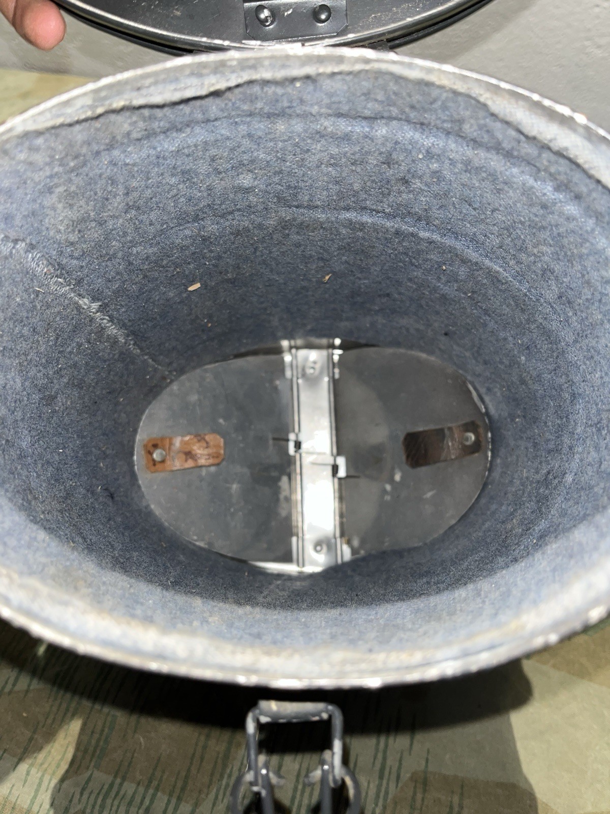 Post WWII German Draeger Feuerwehrgeräte Gas Mask Canister - Image 11