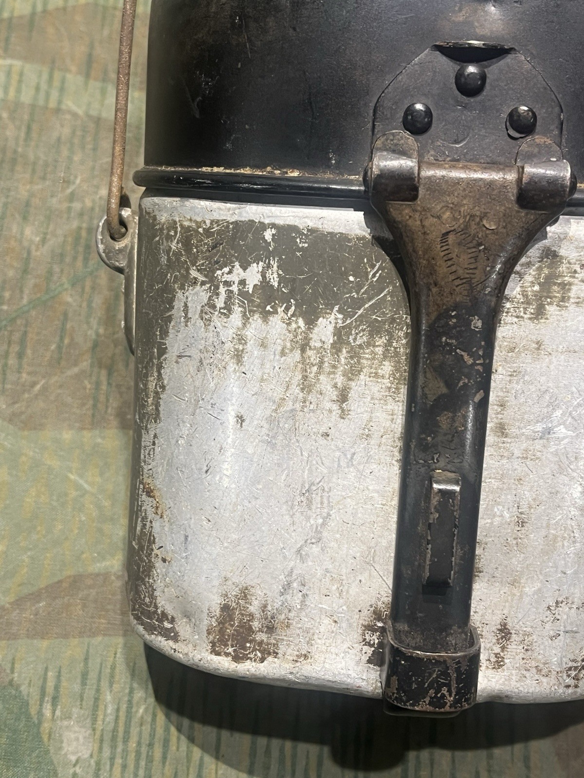 Original WW2 German M1910 Style Mess Tin Kit Marked HRE34 - Image 3