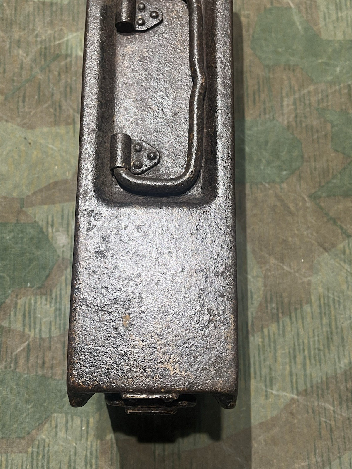 Original WW2 German Mg34 Mg42 Patronenkasten 41 Ammo Can OG Paint - Image 3