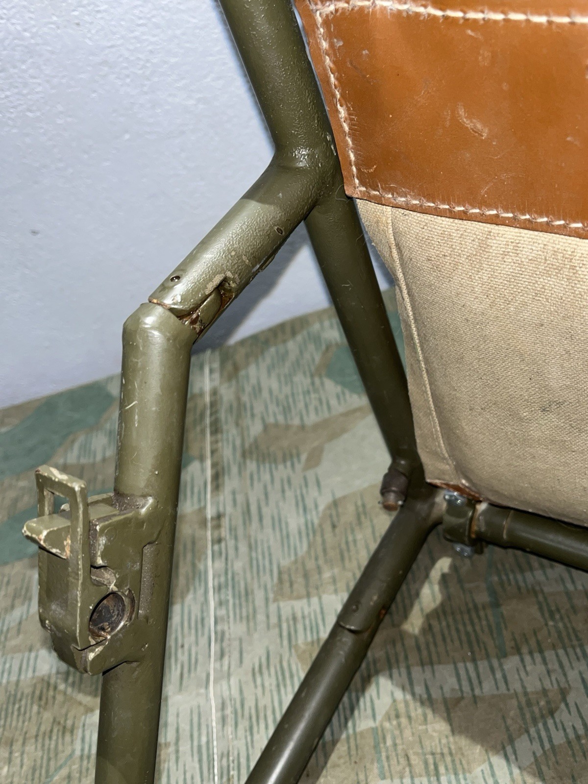 WW2 German Style / Post War FF33 Field Telephone Wire Spool Backpack Cable Reel - Image 4