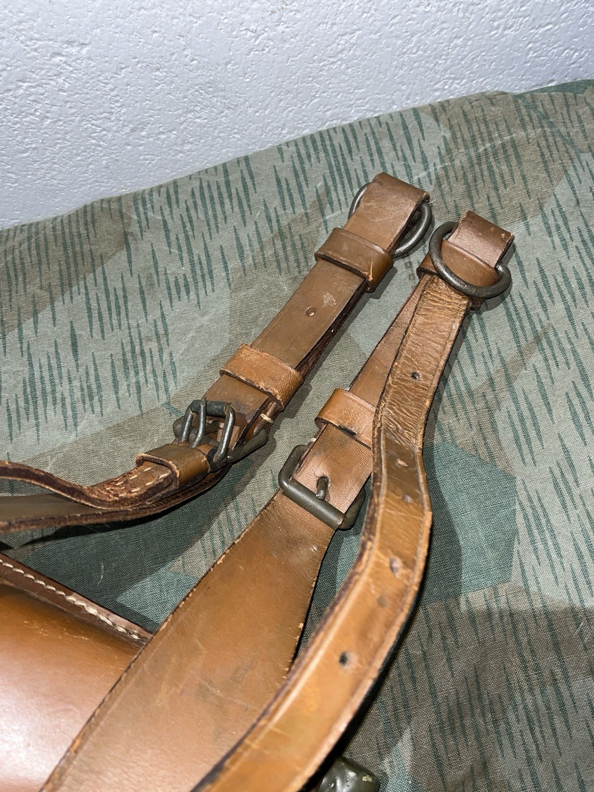 WW2 German Style / Post War FF33 Field Telephone Wire Spool Backpack Cable Reel - Image 10