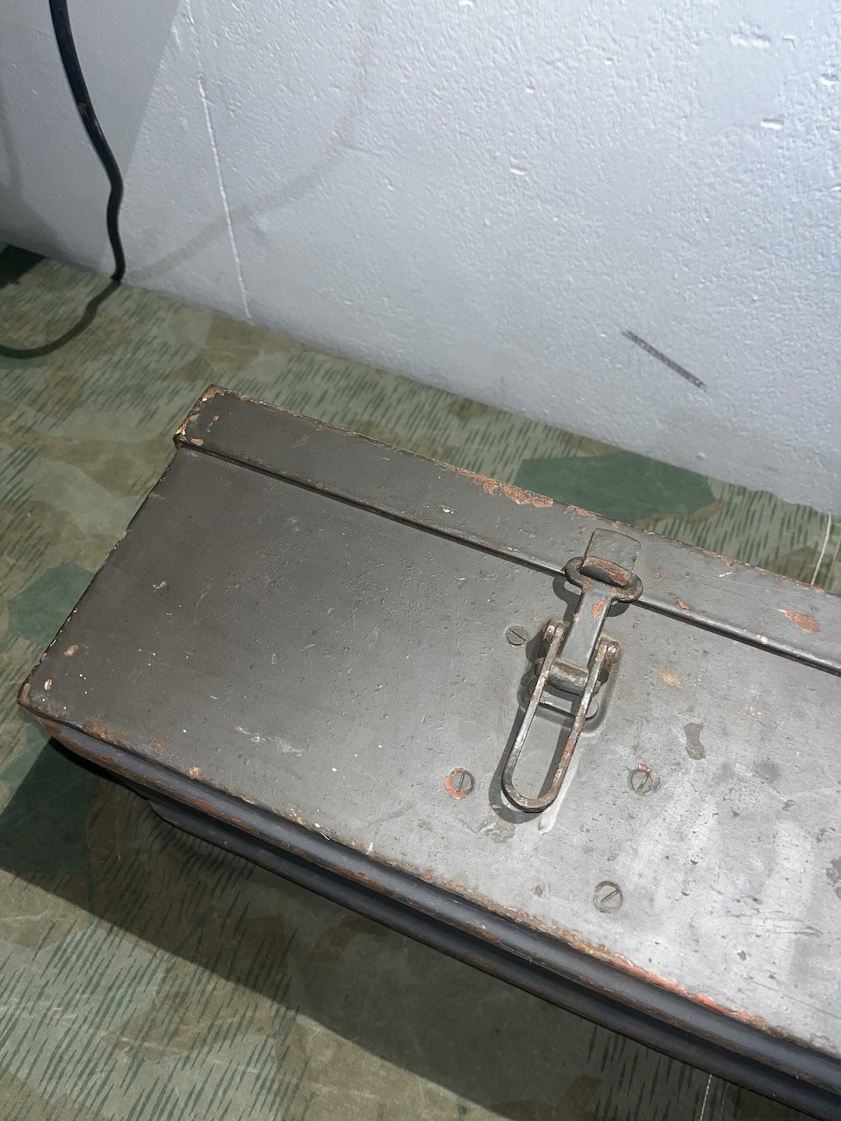 Original WW2 German Rangefinder Entfernungsmesser Optics (Transit Case Only) - Image 10