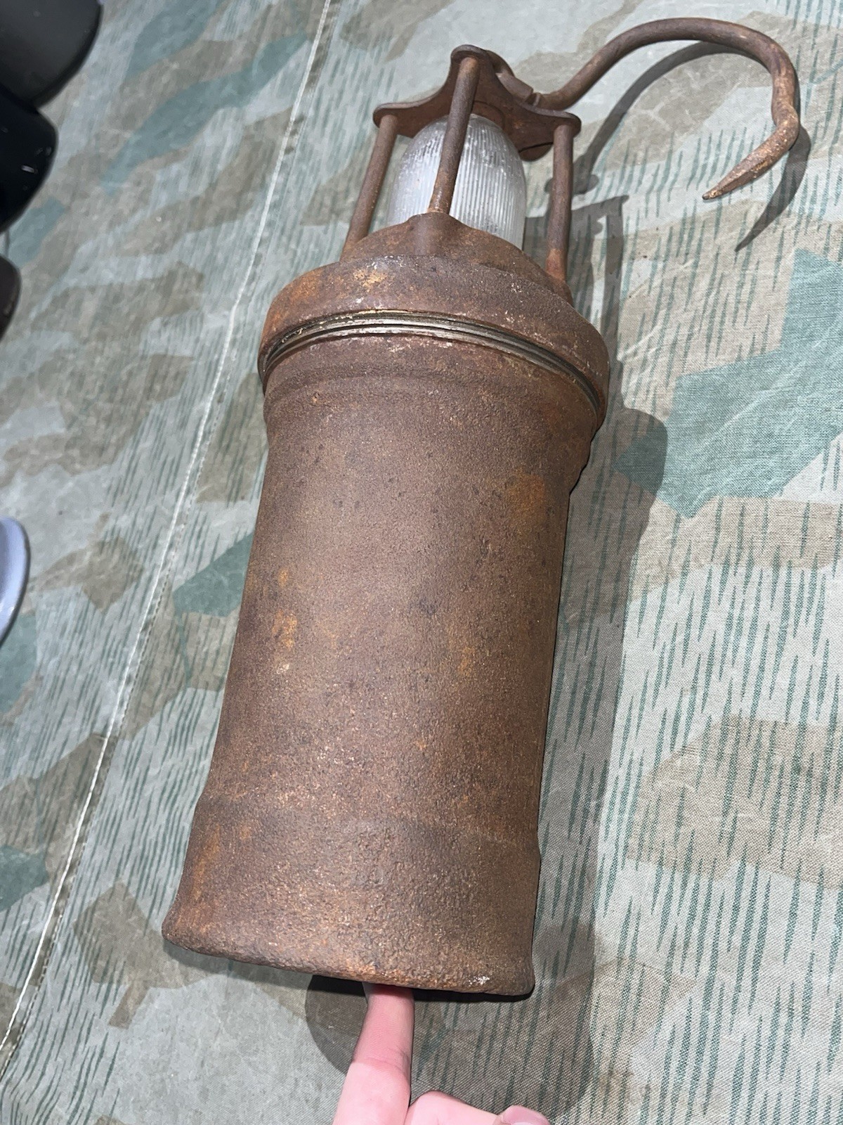 Original WW2 German Luftwaffe / Panzer Handlampe / Mobile Airstrip Landing Lamp - Image 5