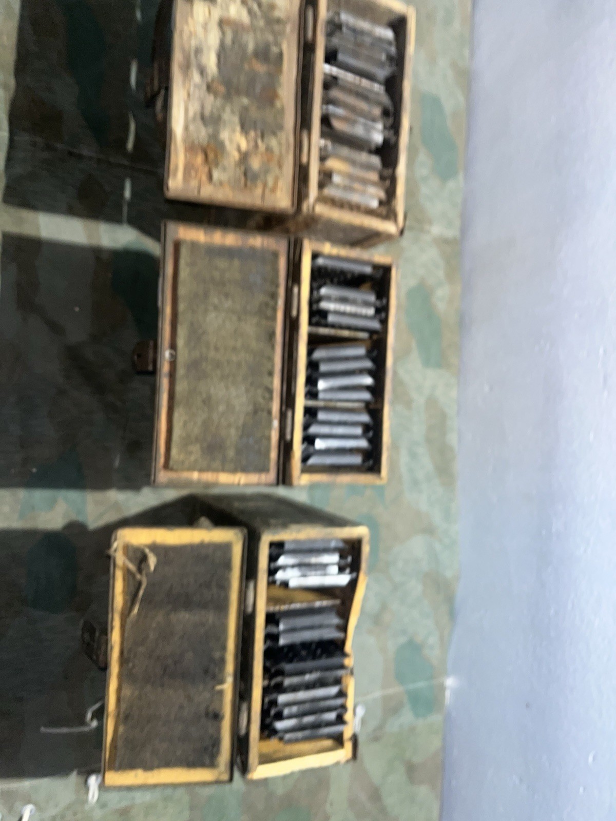 Original WW2 German / 3x Italian Breda M37 Ammo Cans Boxes Crates w/ Feed Trays - Image 9