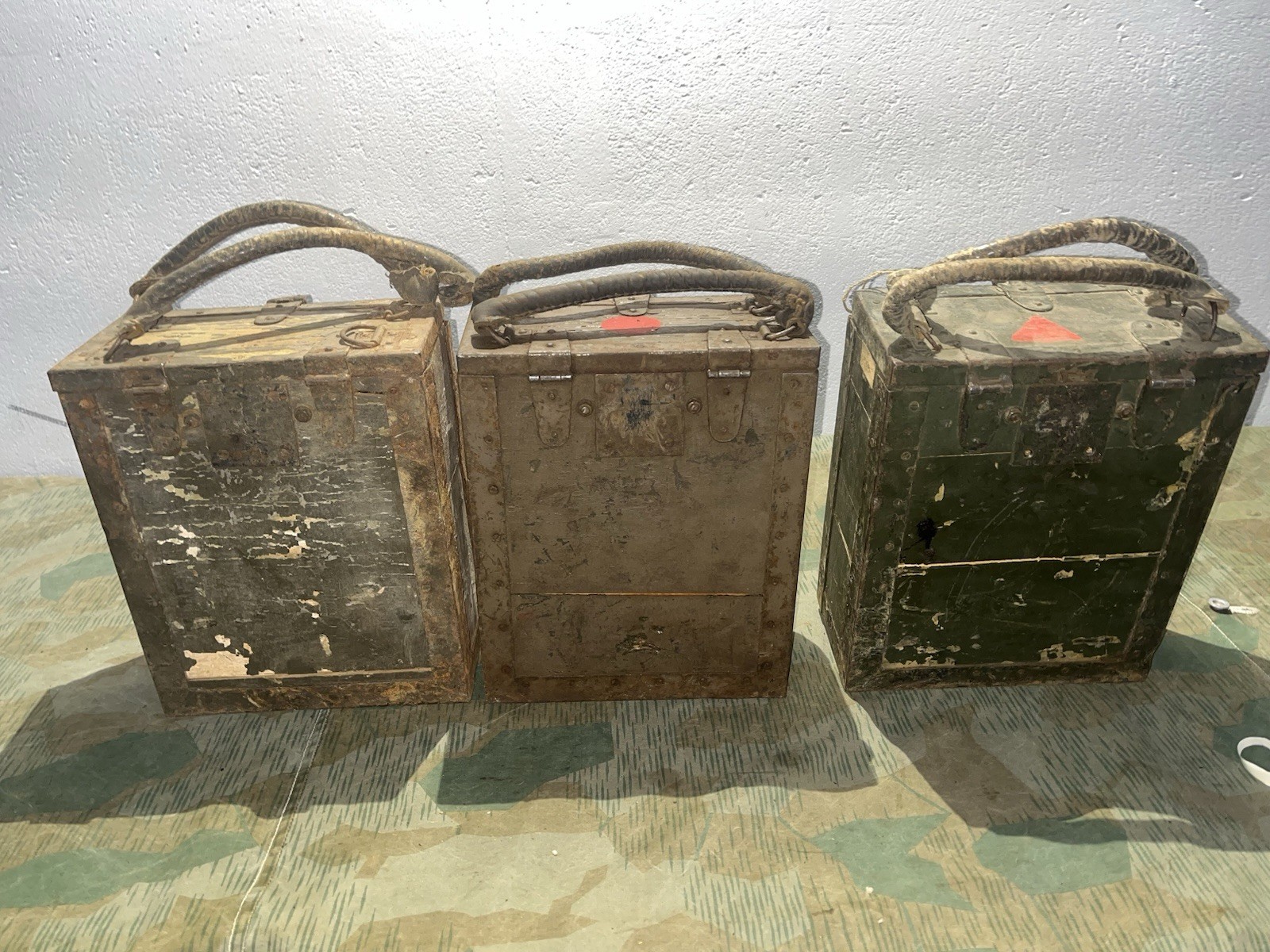 Original WW2 German / 3x Italian Breda M37 Ammo Cans Boxes Crates w/ Feed Trays - Image 16