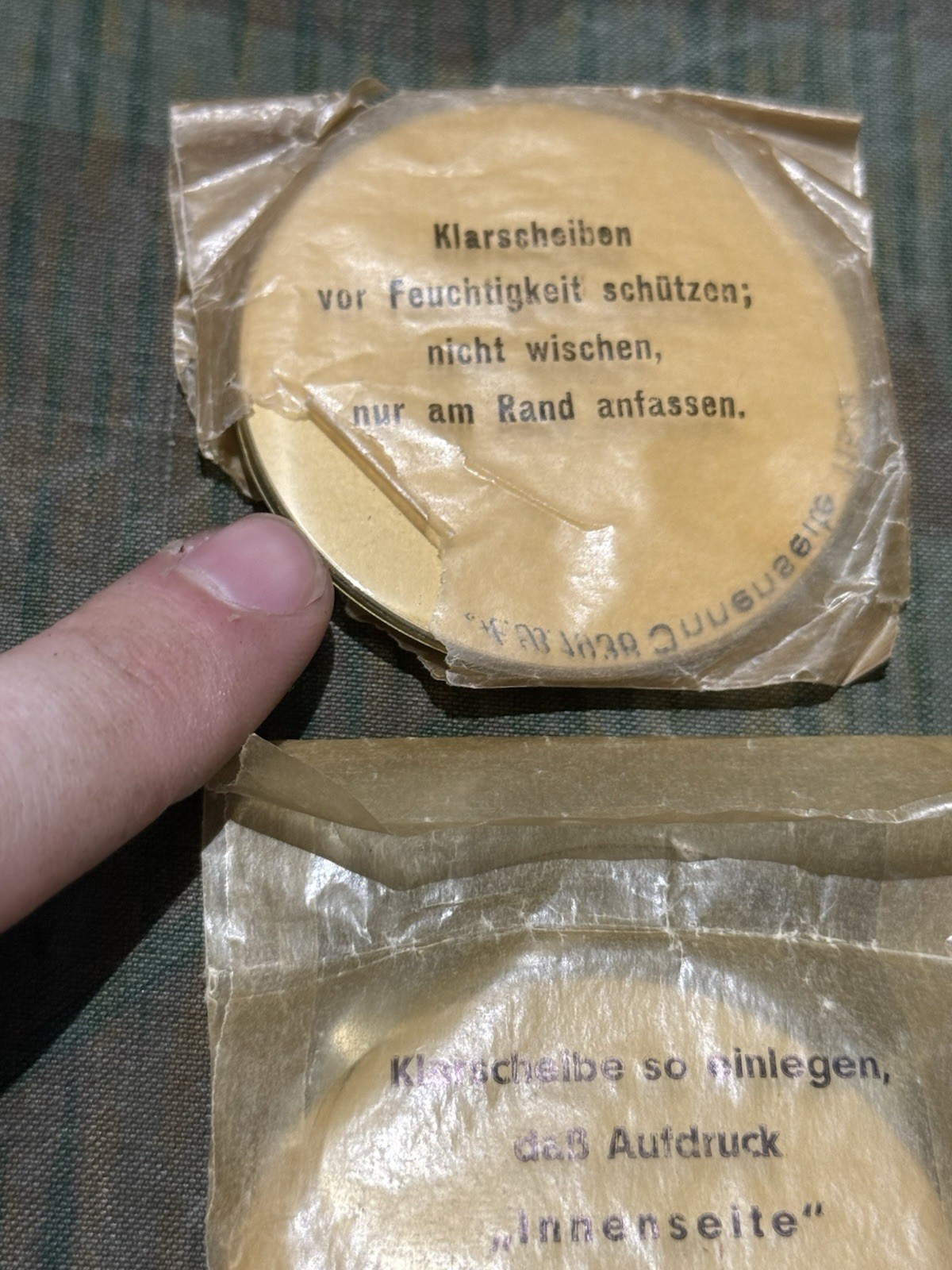 Original WW2 German Gm30 Gm38 Gas Mask 1x Only Spare Eye Lenses Marked & Dated - Image 8