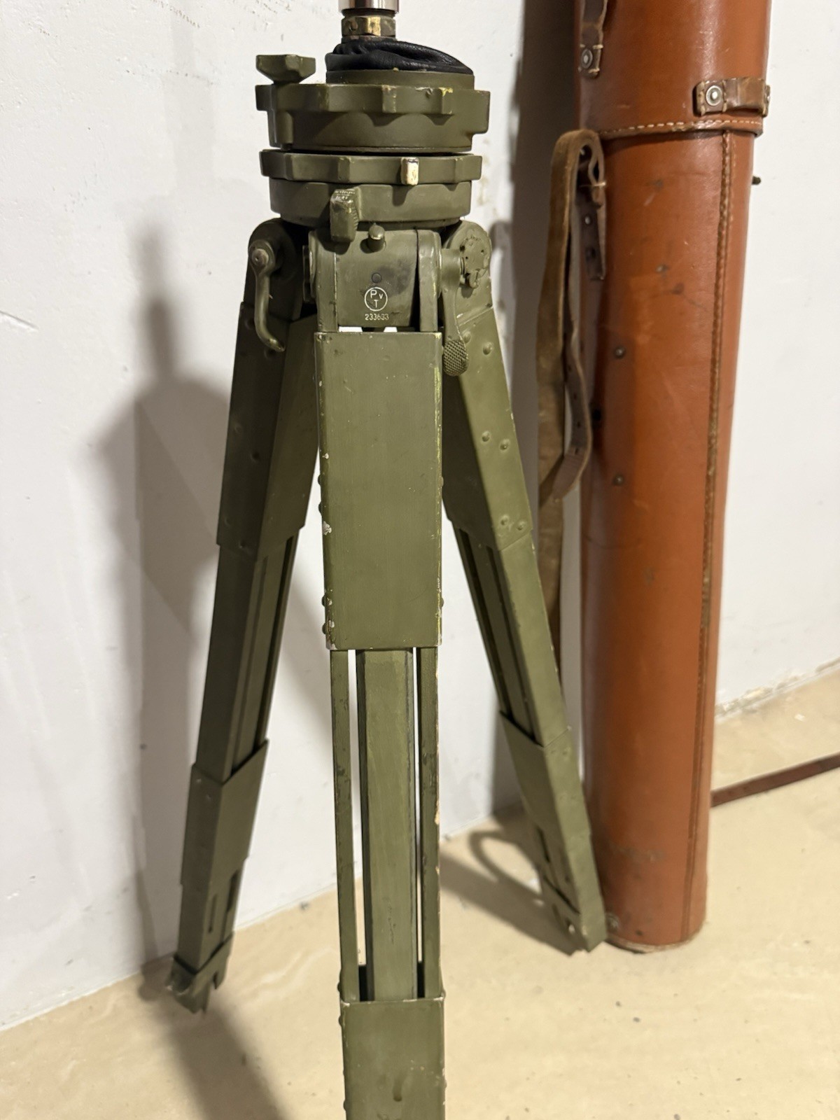 Original WW2 German Gestell 31 (Tripod ONLY) for Rangefinders / Periscope / Optics - Image 3