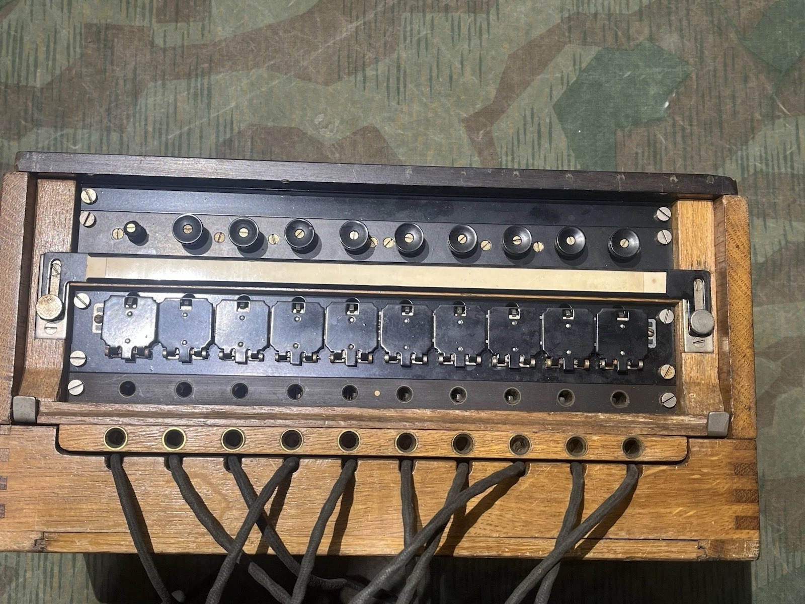 Original WW2 German FF33 Field Telephone 10 Line Switchboard 1943 Dated - Image 2