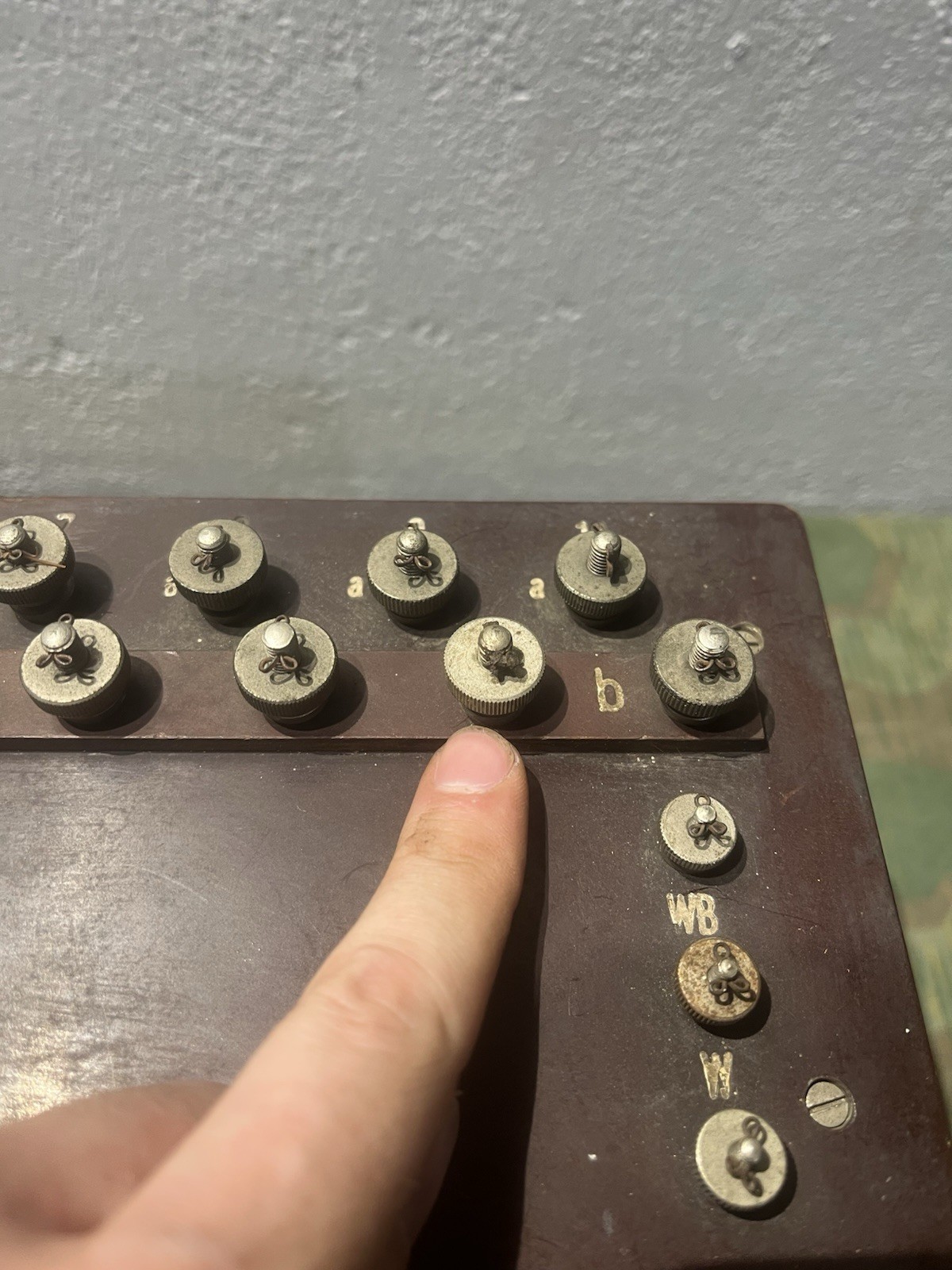 Original WW2 German FF33 Field Telephone 10 Line Switchboard 1943 Dated - Image 7