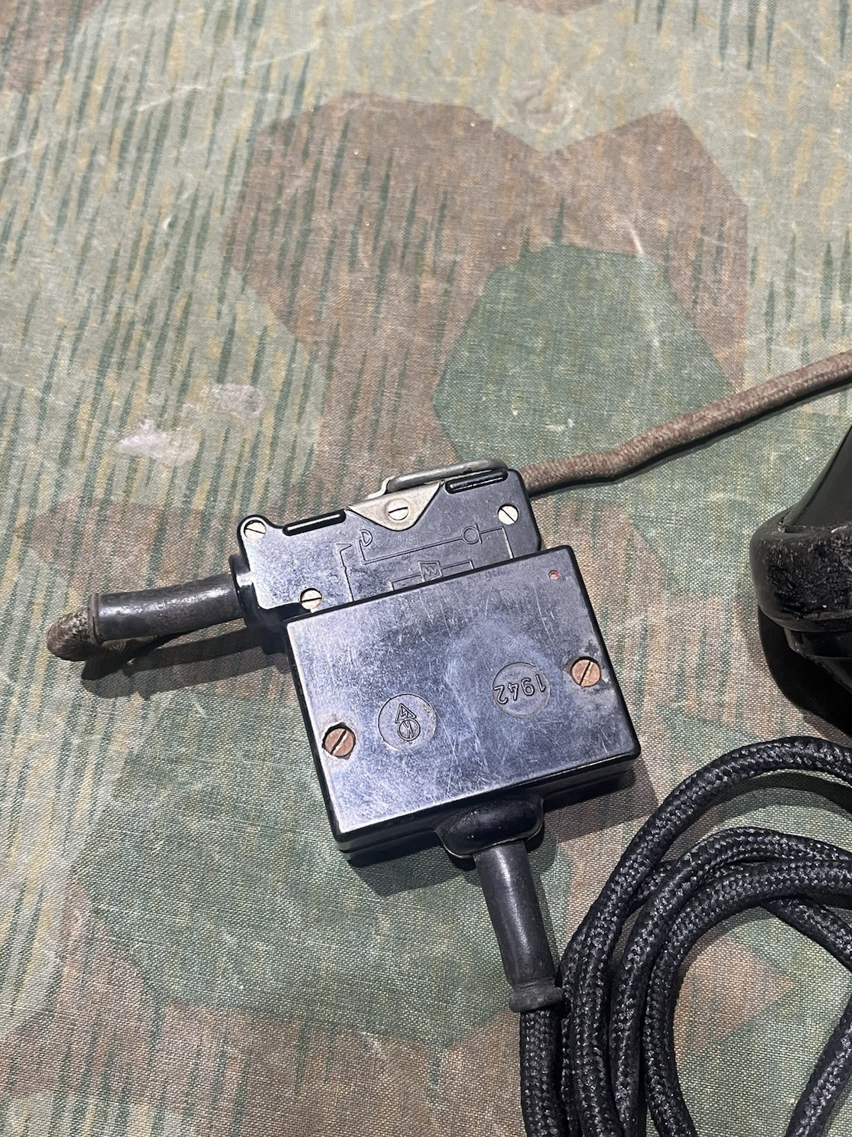 Original WW2 German FF33 Field Phone Telephone Handset (Extension Cord Only) - Image 2
