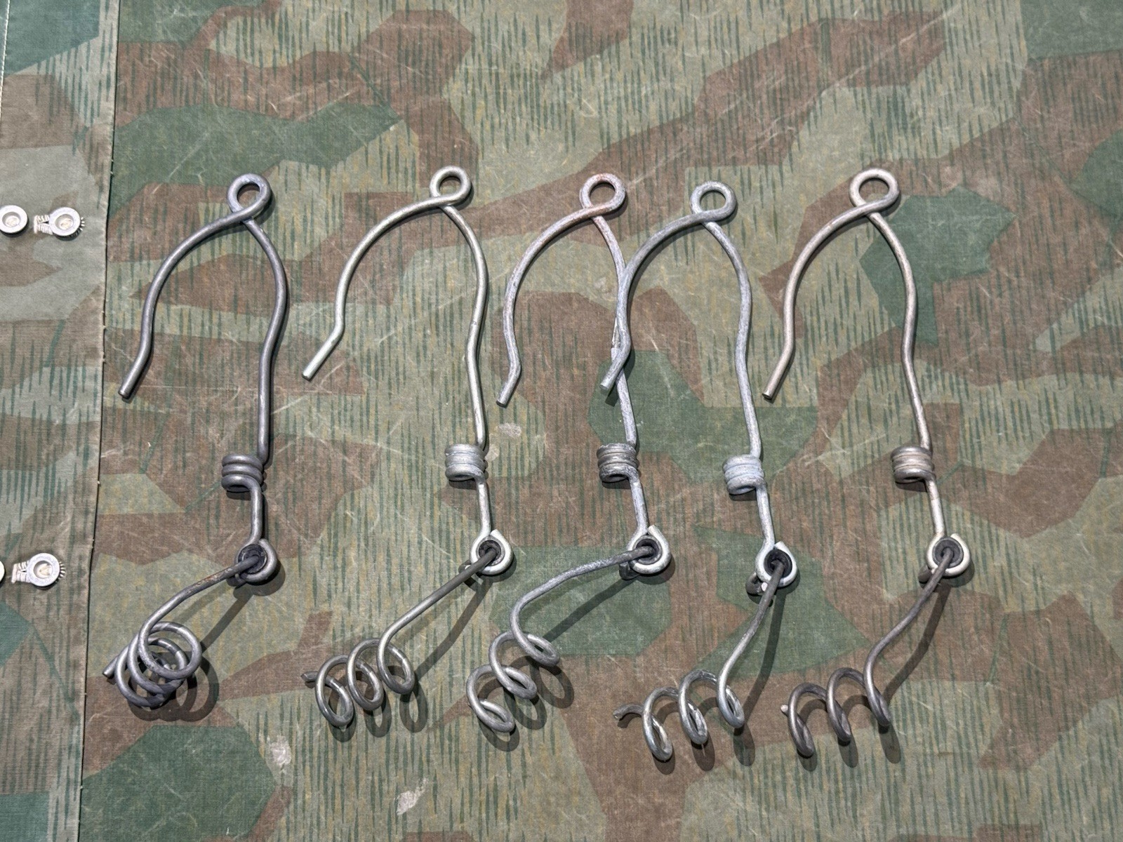 WW2 German Style 5x FF33 Field Phone Telephone / Radio Wire Tree Hangers