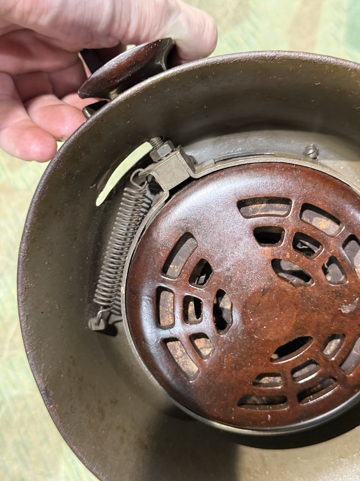 Original WW2 German Handheld Air Raid Siren 1940 Dated Tested & Working - Image 23