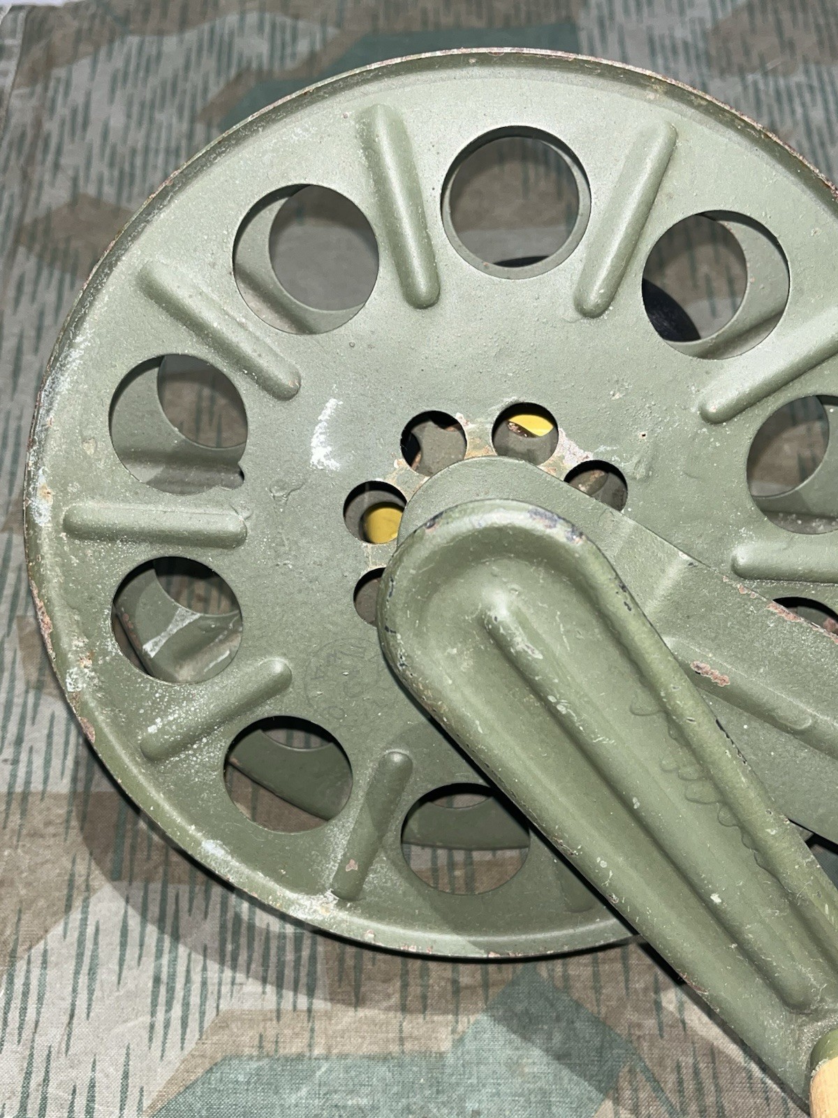 WW2 German Style / Post War FF33 Field Telephone Wire Hand Cable Reel - Image 2