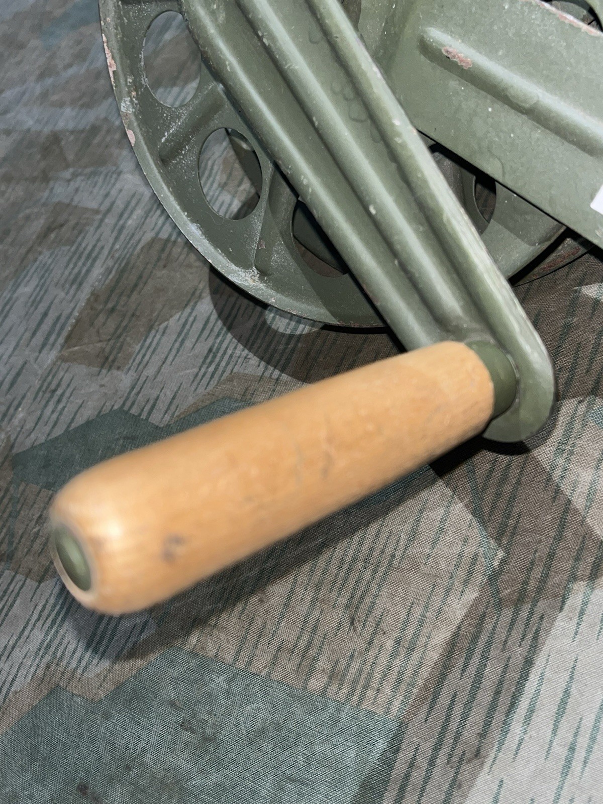 WW2 German Style / Post War FF33 Field Telephone Wire Hand Cable Reel - Image 8