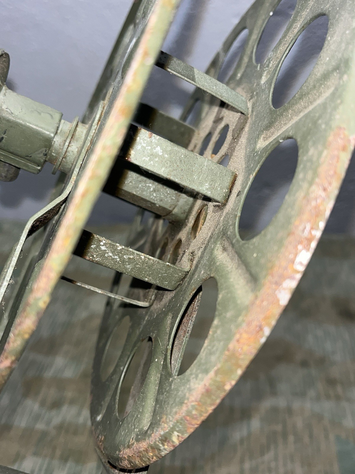 WW2 German Style / Post War FF33 Field Telephone Wire Hand Cable Reel - Image 16