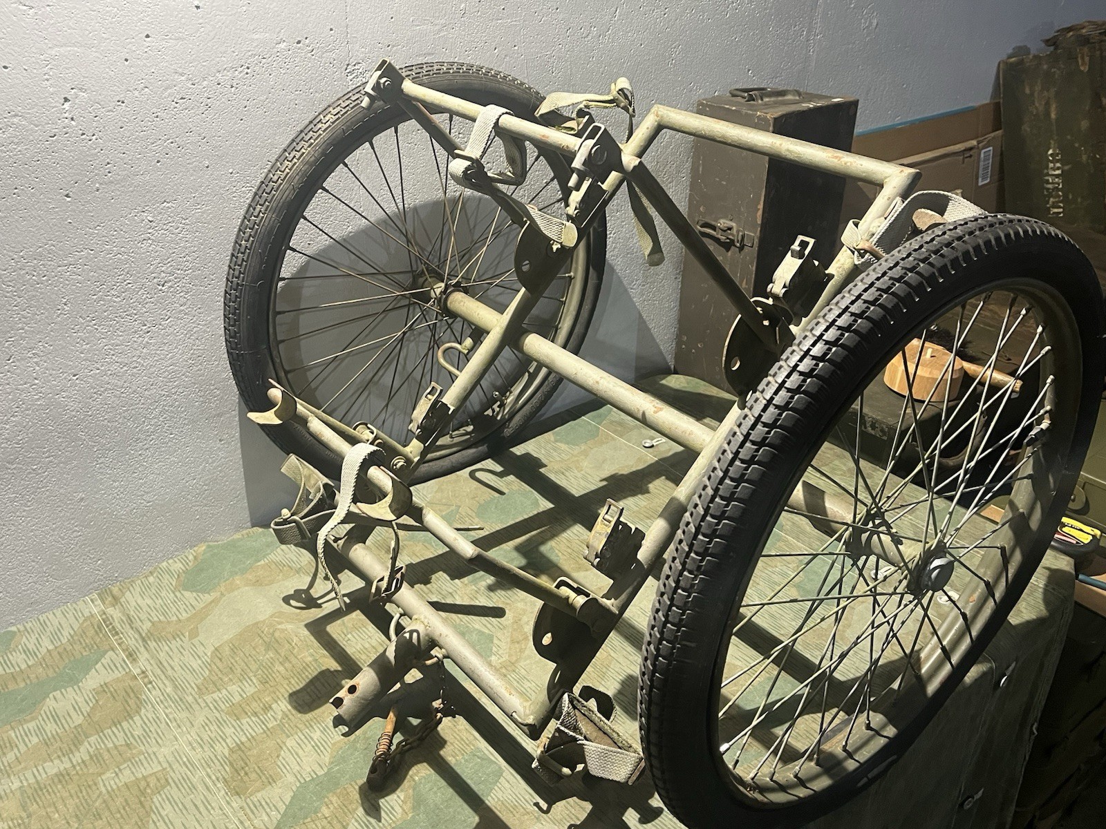 Post WW2 German FF33 Field Telephone Wire Cart (Holds Spools + Backpack Carrier) - Image 2