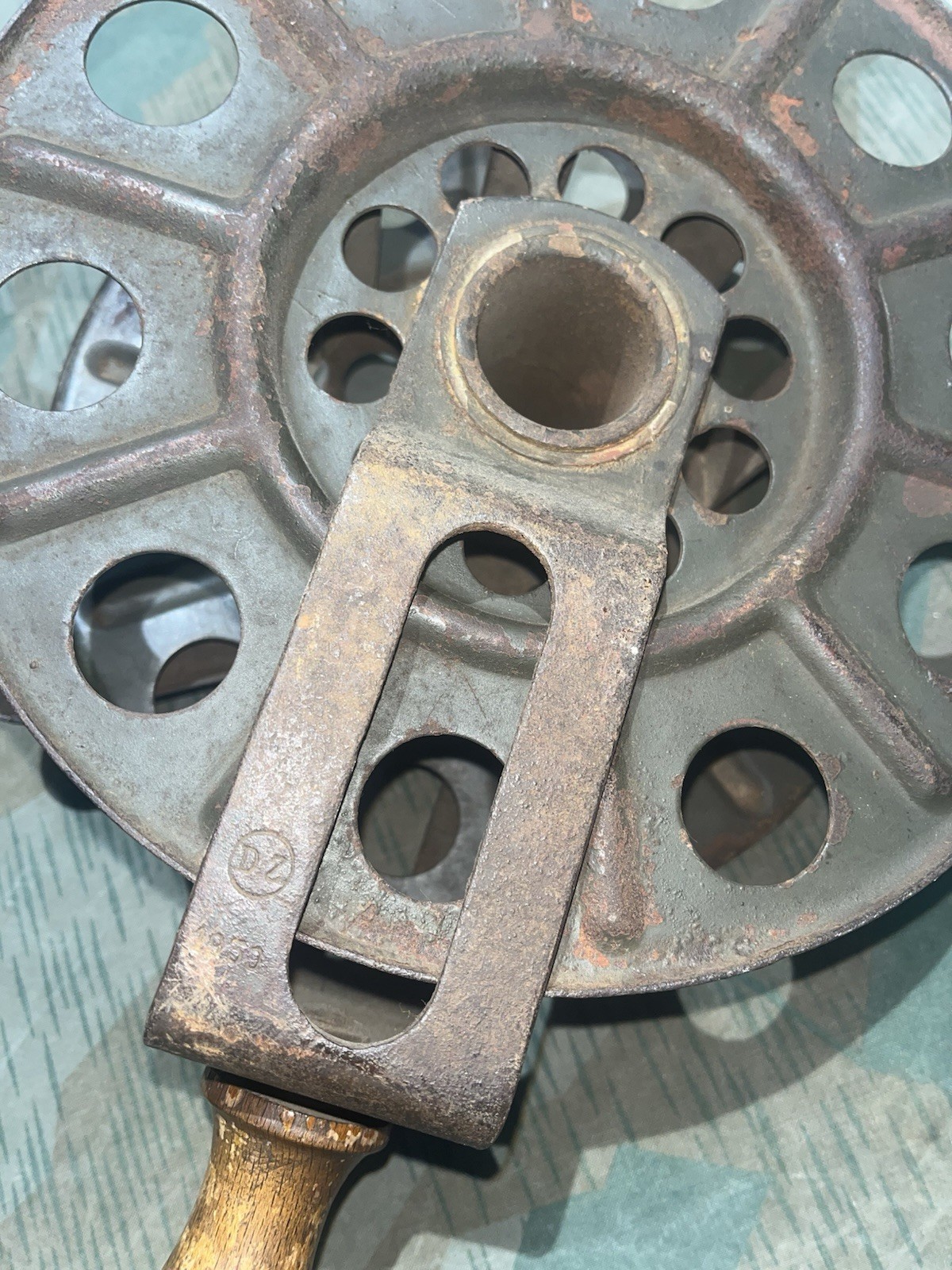 Original WW2 German FF33 Field Telephone Wire Hand Cable Reel 1939 - Image 11
