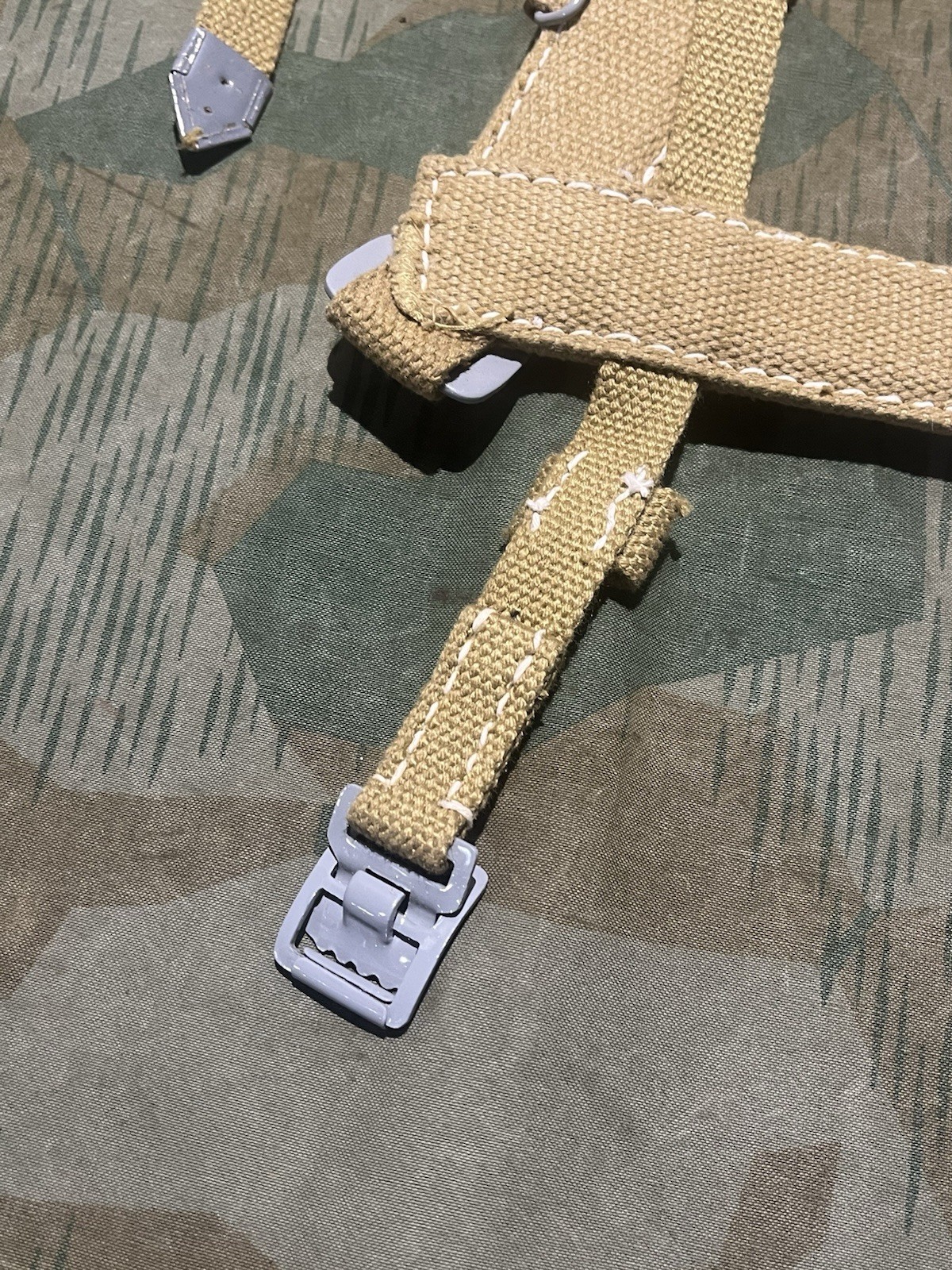 Reproduction WW2 German Wehrmacht Uniform Web Strap A-Frame Carrier - Image 2