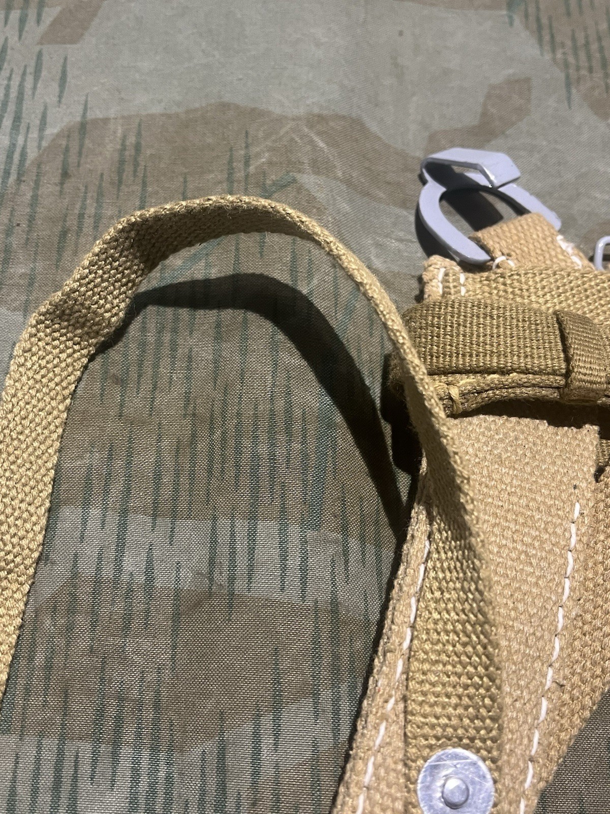 Reproduction WW2 German Wehrmacht Uniform Web Strap A-Frame Carrier - Image 5