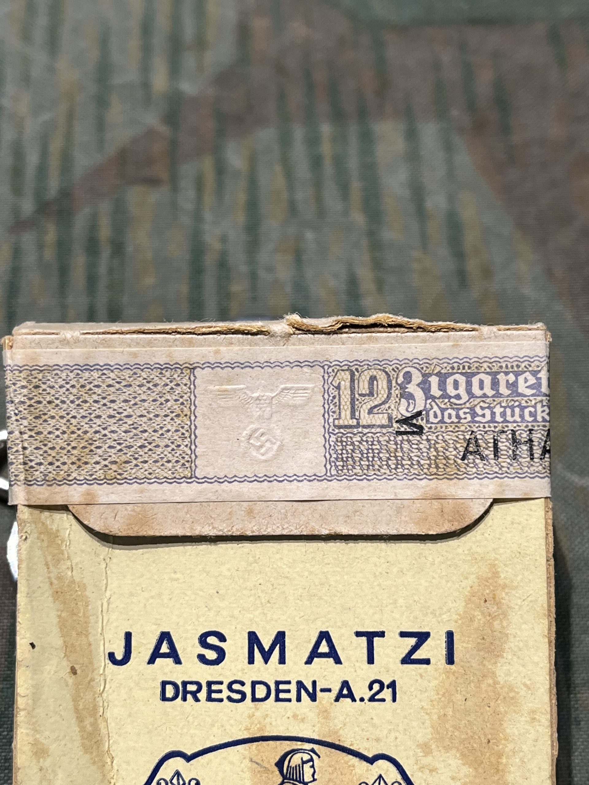 Original WW2 German Uniform Pocket Jasmatzi Dresden-A.21 Zigaretten Sealed Box - Image 2