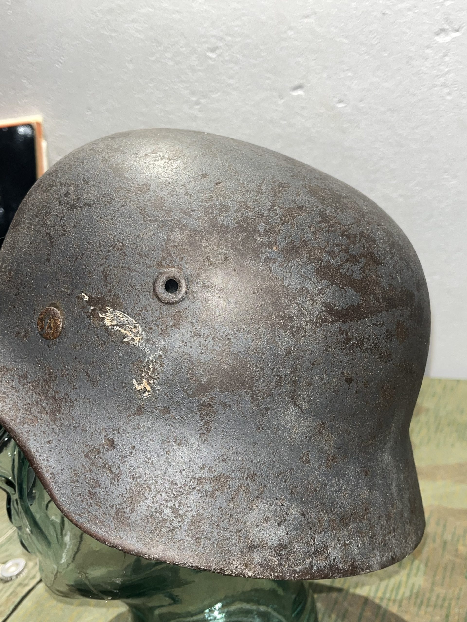Original WW2 German Luftwaffe M40 Helmet Stahlhelm w/ Partial Decal - Image 3