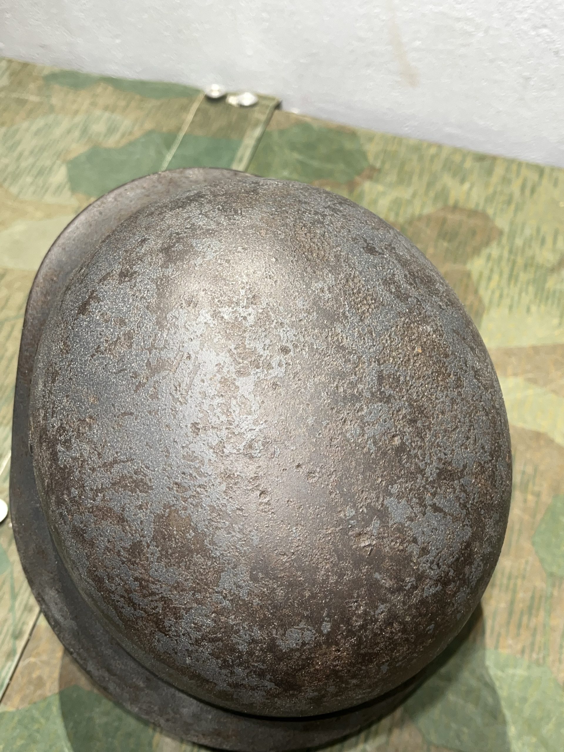 Original WW2 German Luftwaffe M40 Helmet Stahlhelm w/ Partial Decal - Image 5