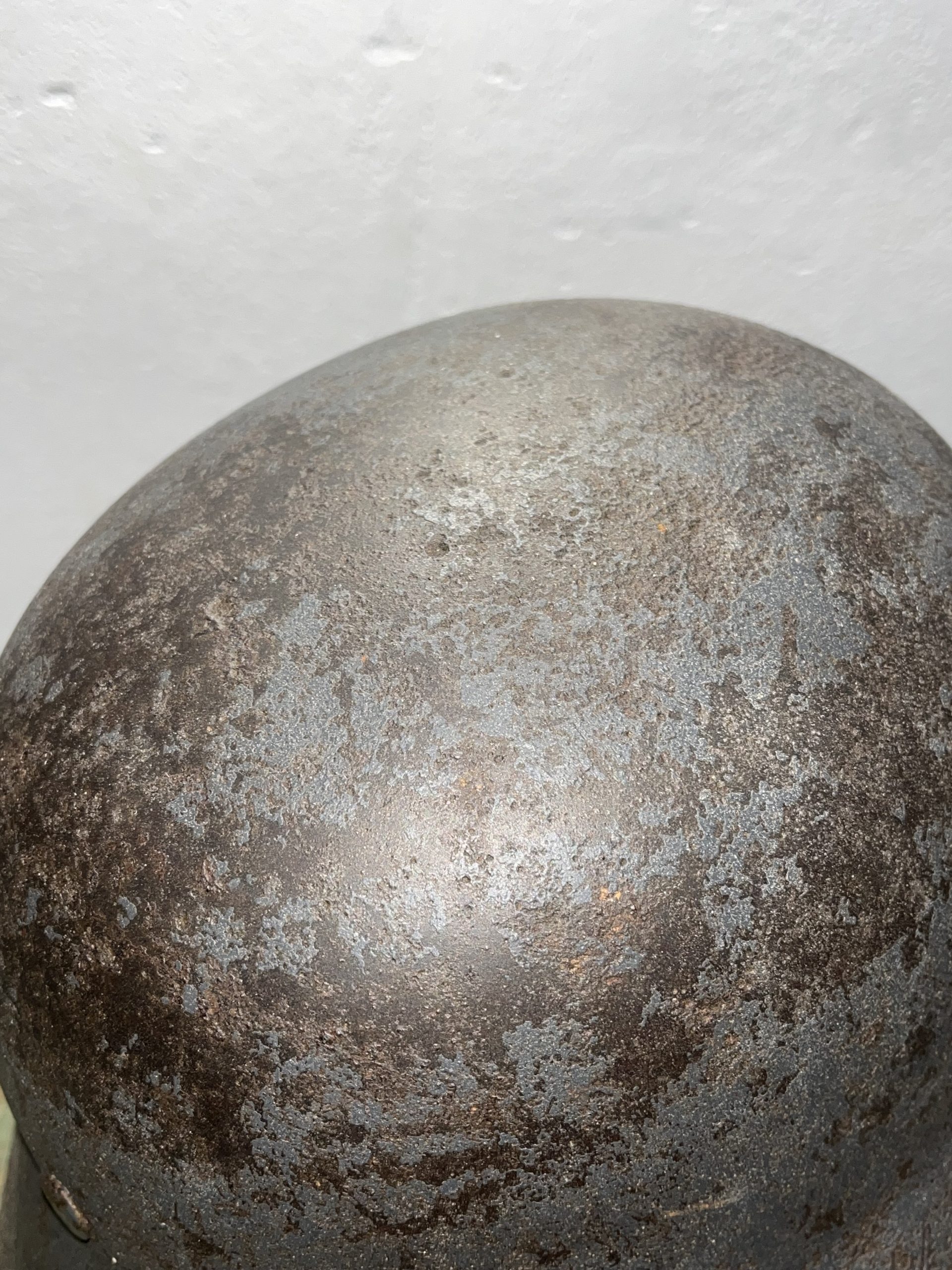 Original WW2 German Luftwaffe M40 Helmet Stahlhelm w/ Partial Decal - Image 11