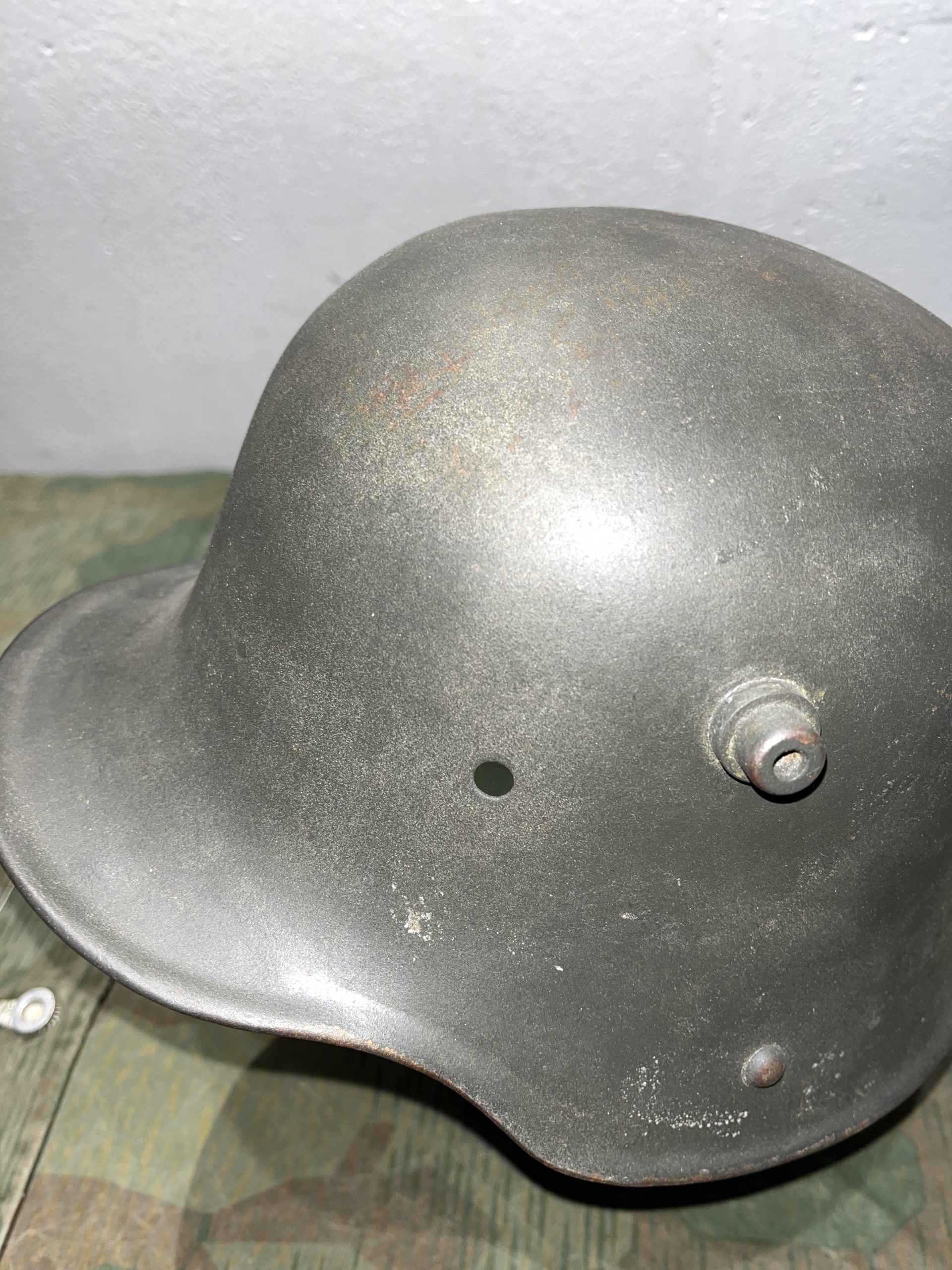 Original WW1 German M16 / M18 Helmet Stahlhelm Panzergrau - Image 2