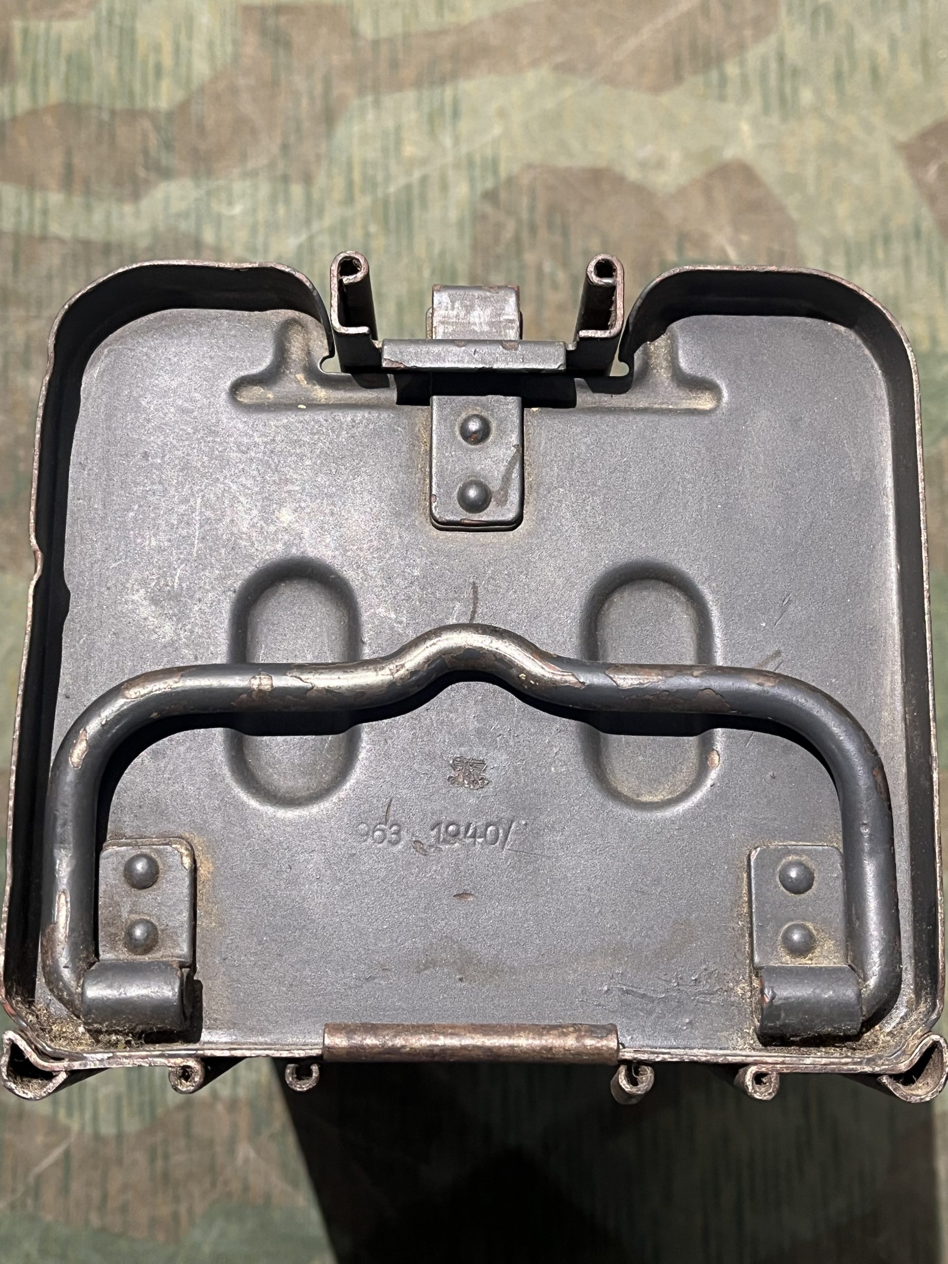 Original WW2 German Mg34 Mg42 2x Drums w/ Carrier Gurttrommel Marked 963 1940 (Original Panzergrau Painted) - Image 2