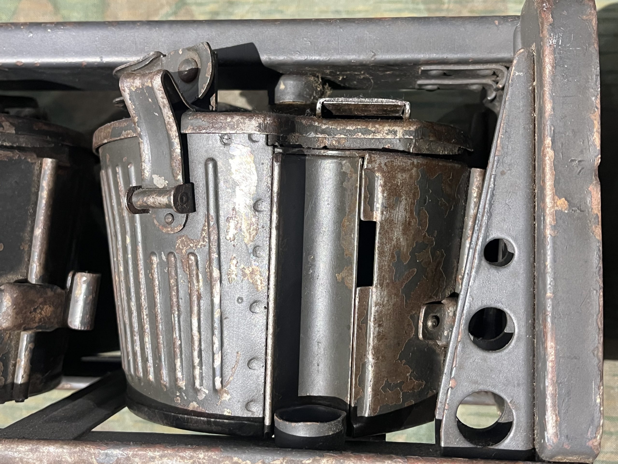 Original WW2 German Mg34 Mg42 2x Drums w/ Carrier Gurttrommel Marked 963 1940 (Original Panzergrau Painted) - Image 9