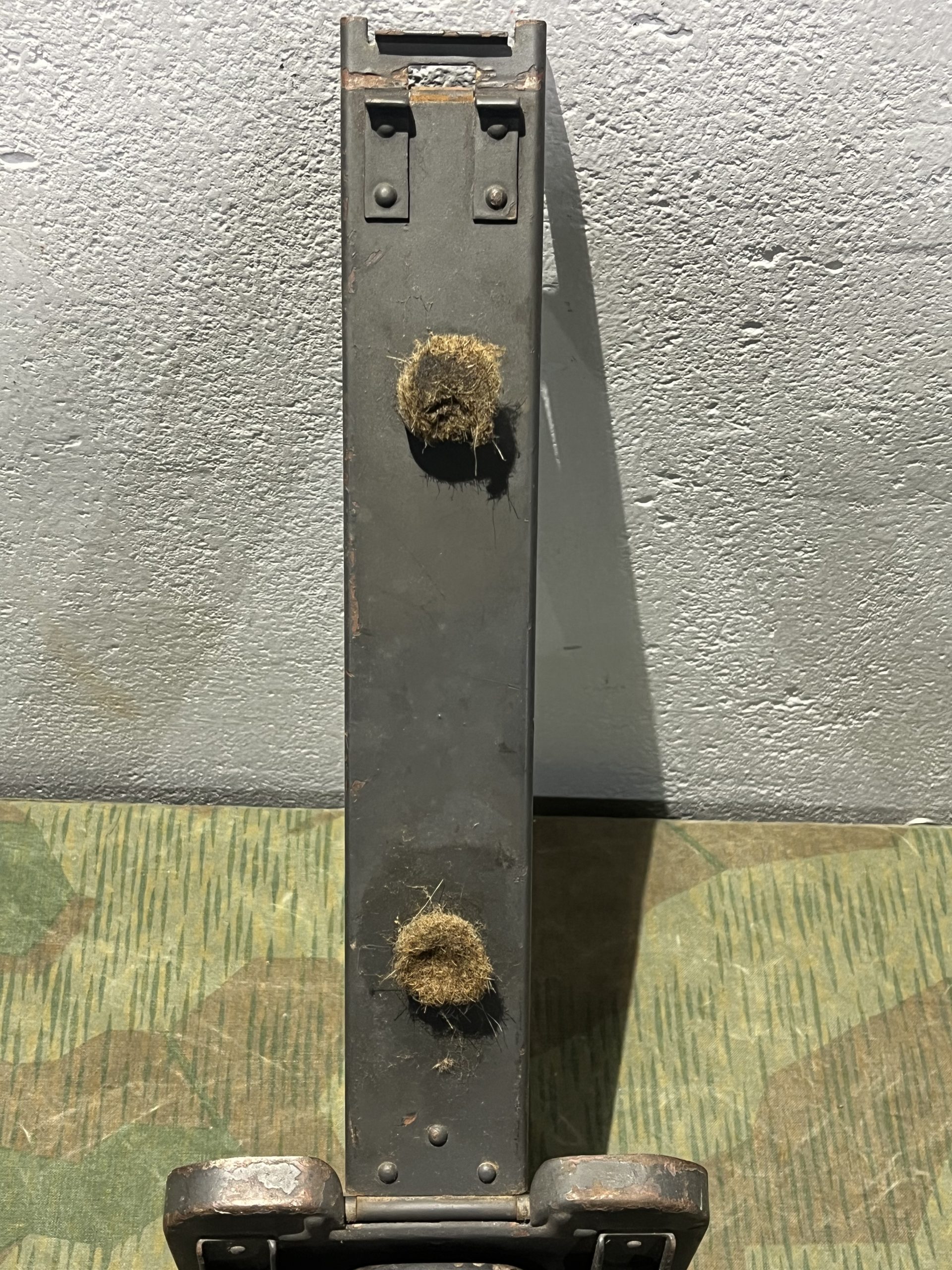 Original WW2 German Mg34 Mg42 2x Drums w/ Carrier Gurttrommel Marked 963 1940 (Original Panzergrau Painted) - Image 15