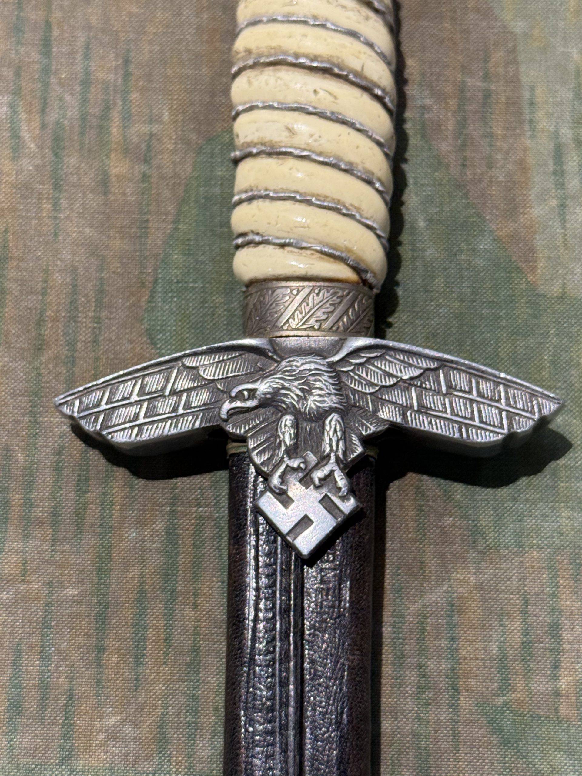Original WW2 German Luftwaffe 2nd Model Officer's Dagger - F.W. Höller (With Repro Sheath) - Image 8